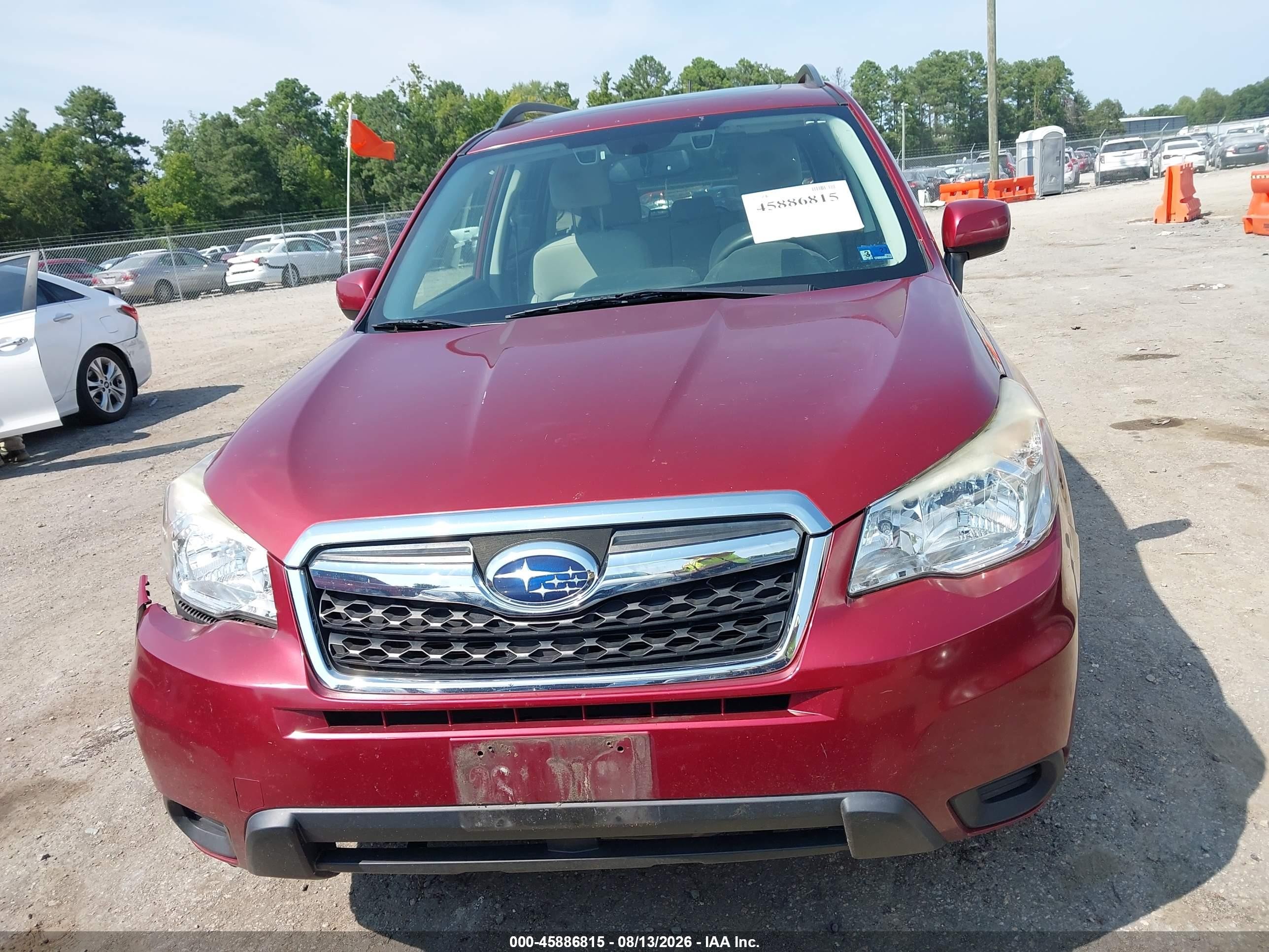 2015 Subaru Forester 2.5i Premium Burgundy vin: JF2SJAFC1FH571604