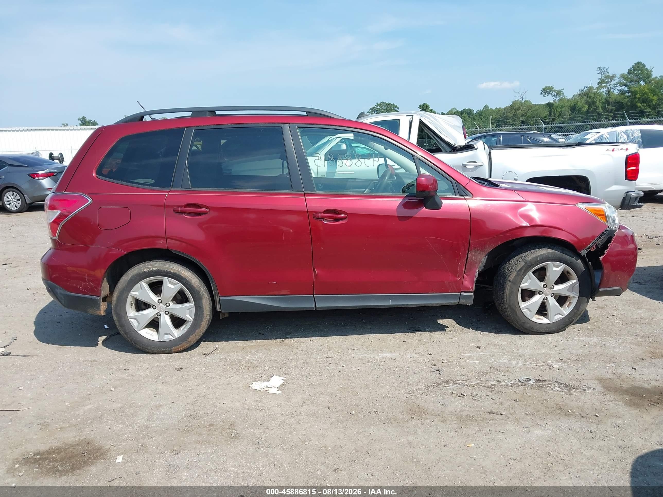 2015 Subaru Forester 2.5i Premium Burgundy vin: JF2SJAFC1FH571604
