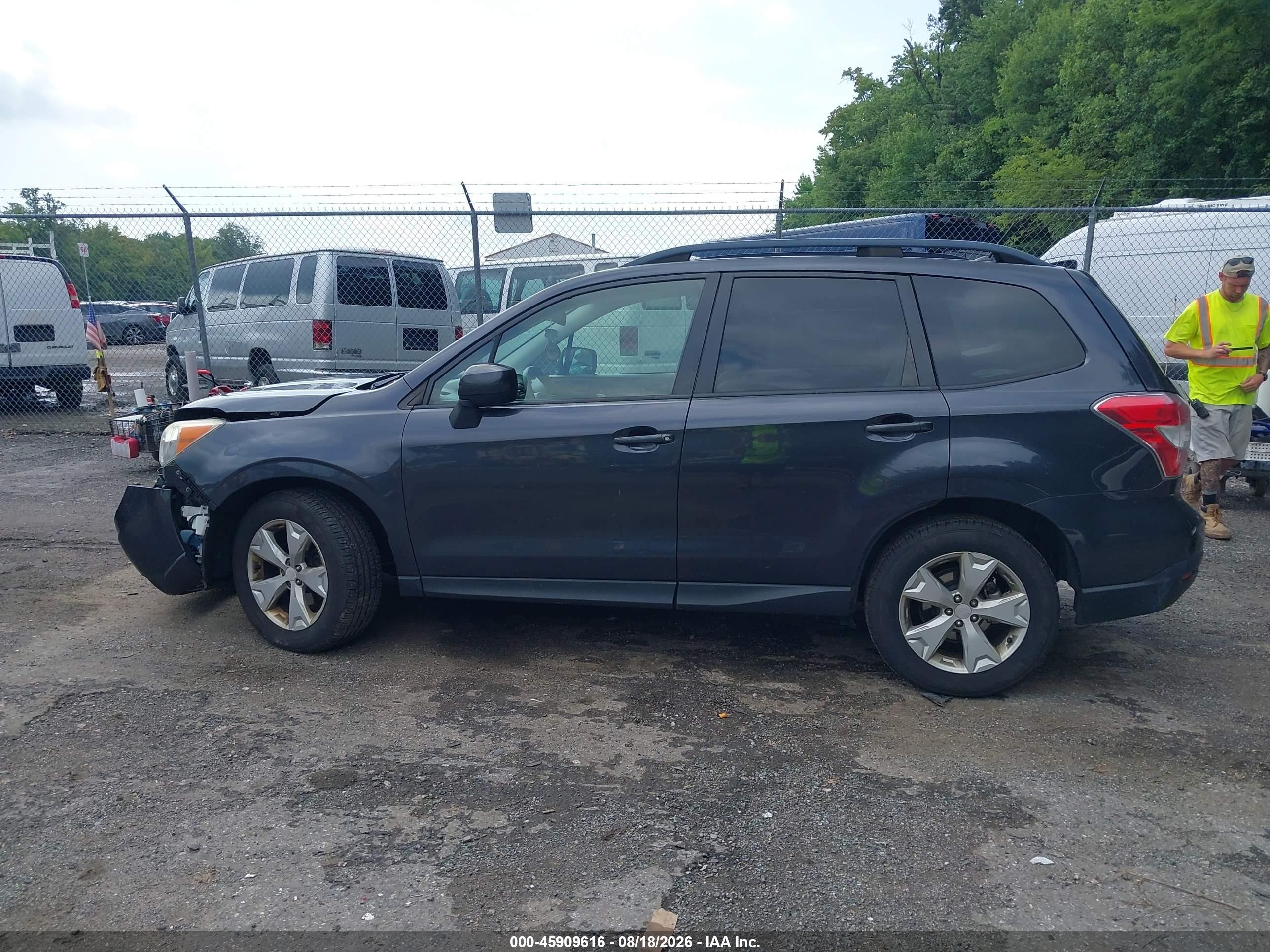 2015 Subaru Forester 2.5i Premium Серый vin: JF2SJAFC2FH507555