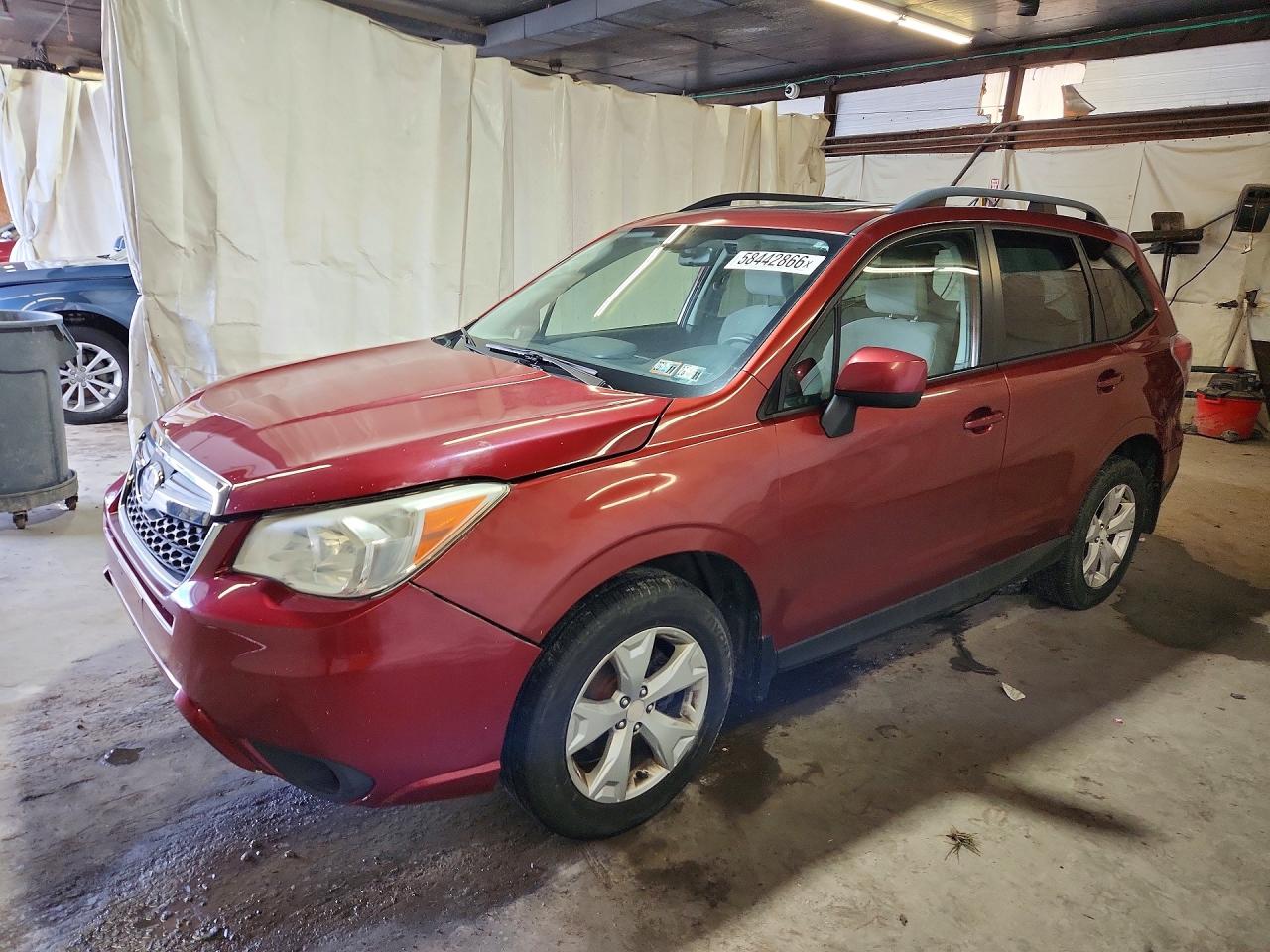 2015 Subaru Forester 2.5i Premium Burgundy vin: JF2SJAFC3FH428878