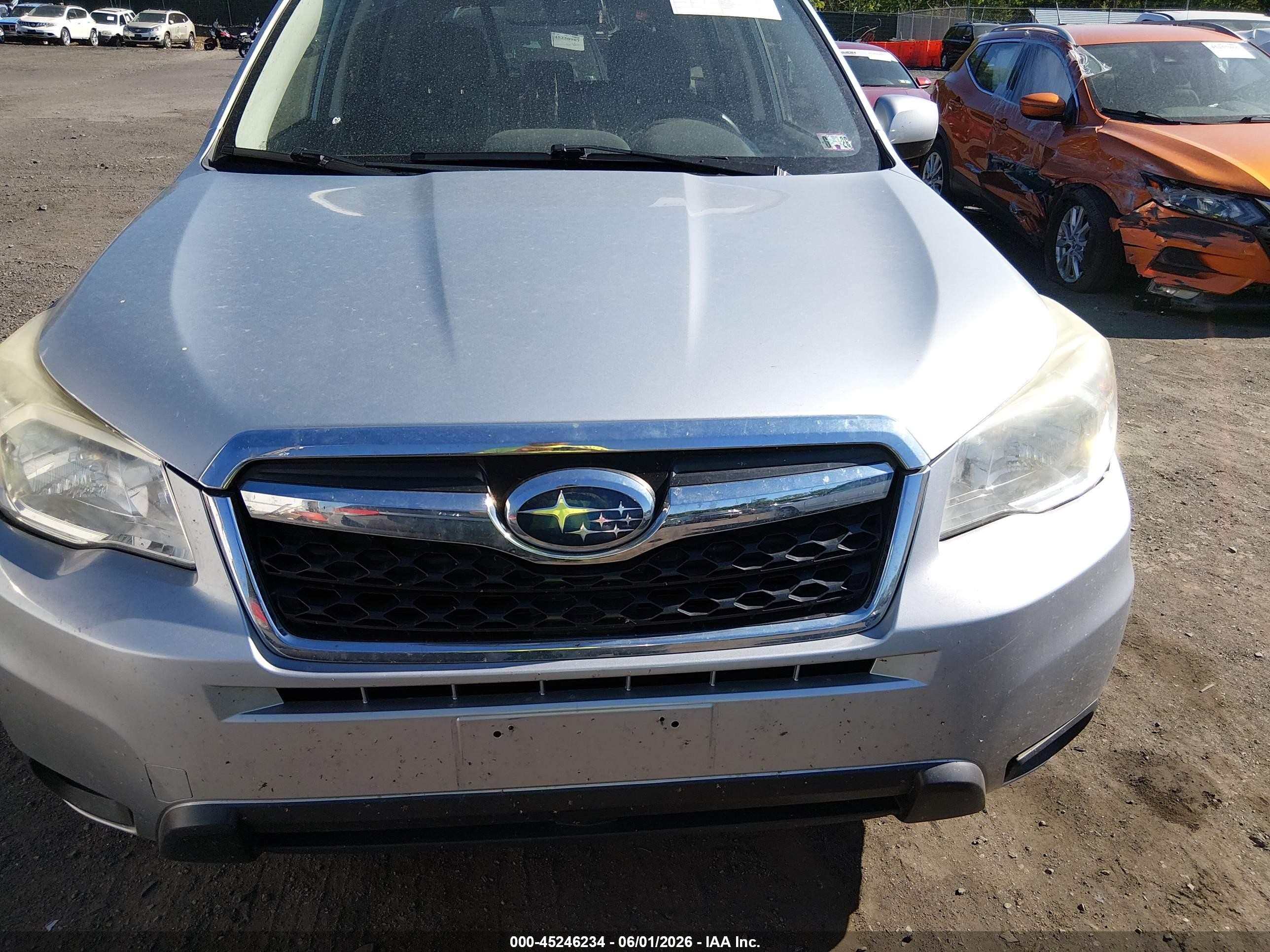 2015 Subaru Forester 2.5i Premium Silver vin: JF2SJAFC4FH413483