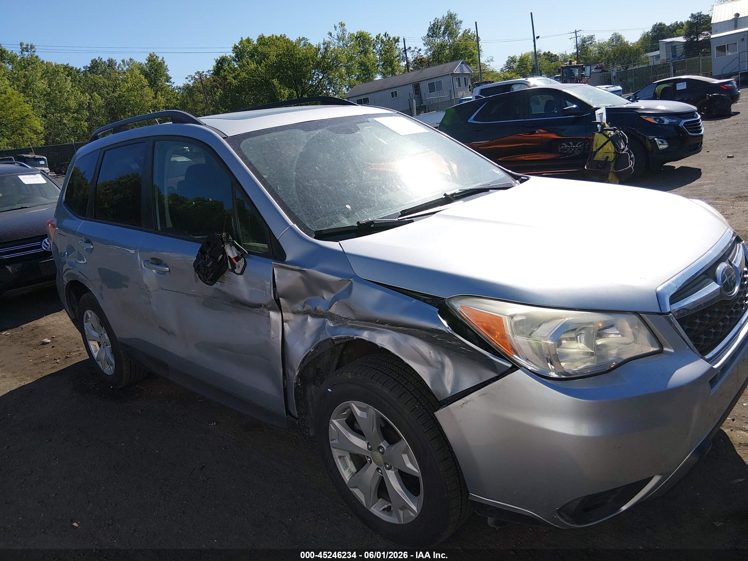 2015 Subaru Forester 2.5i Premium Silver vin: JF2SJAFC4FH413483