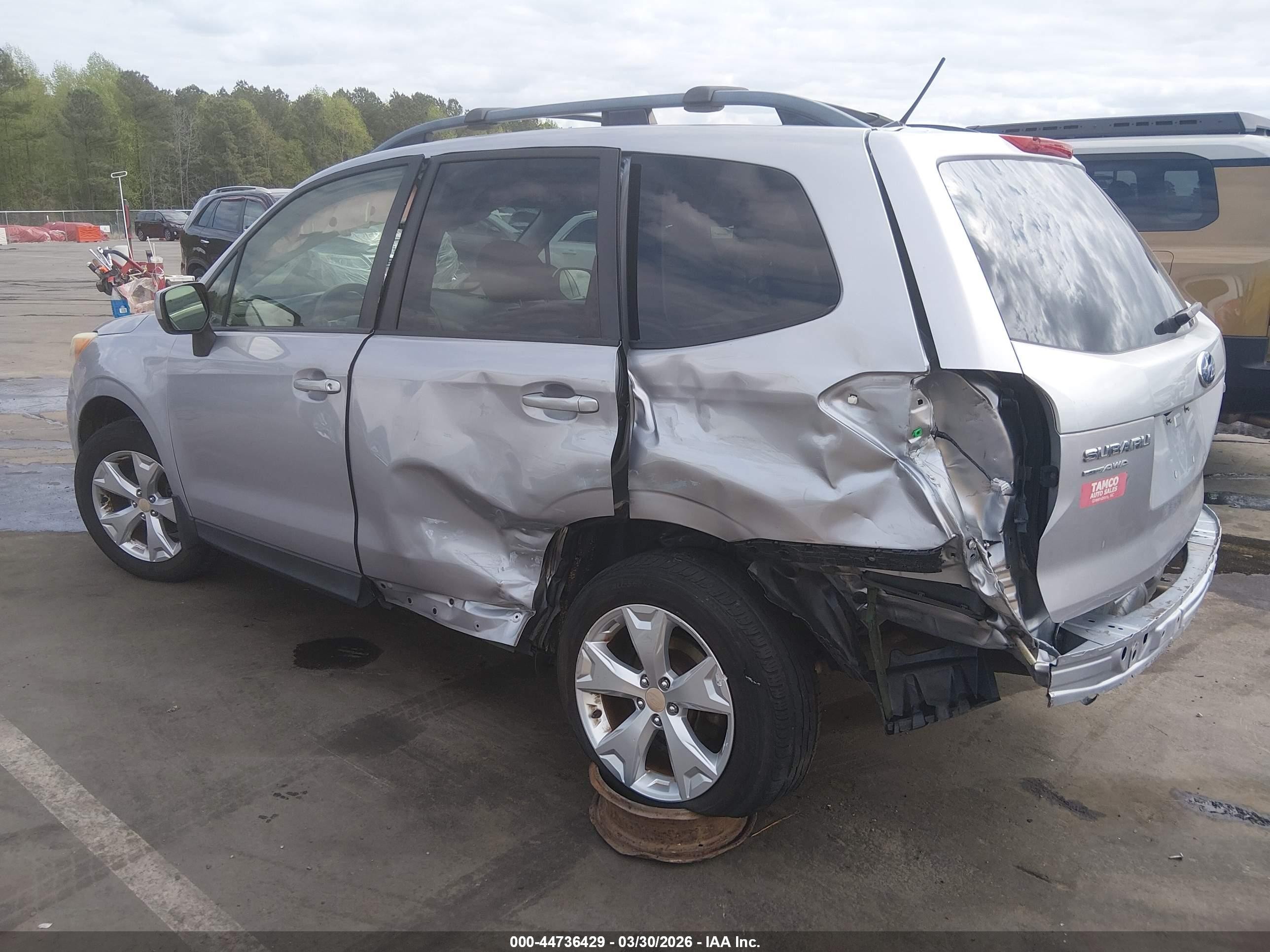 2015 Subaru Forester 2.5i Premium Silver vin: JF2SJAFC5FH425805