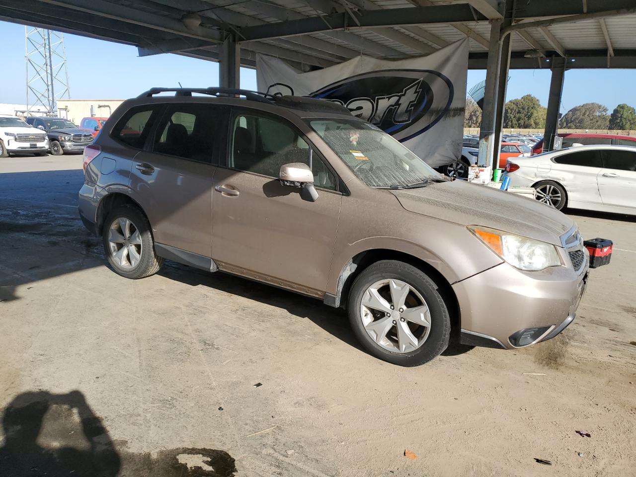 2015 Subaru Forester 2.5i Premium Gold vin: JF2SJAFC5FH547385 Damage: Right Rear Door, Dent(S) W/ Paint Dmg, 4 To 5 Inches
