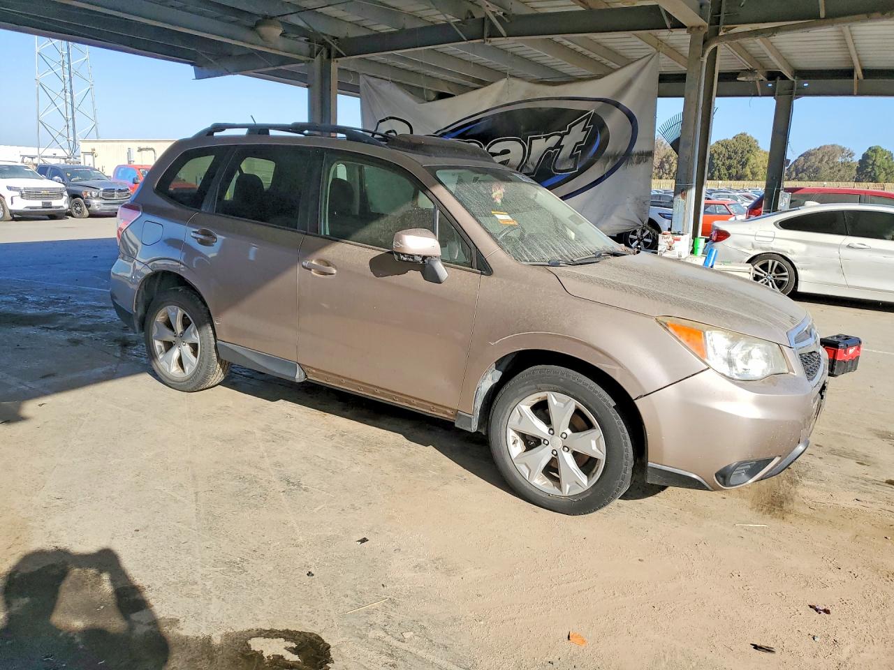 2015 Subaru Forester 2.5i Premium Gold vin: JF2SJAFC5FH547385