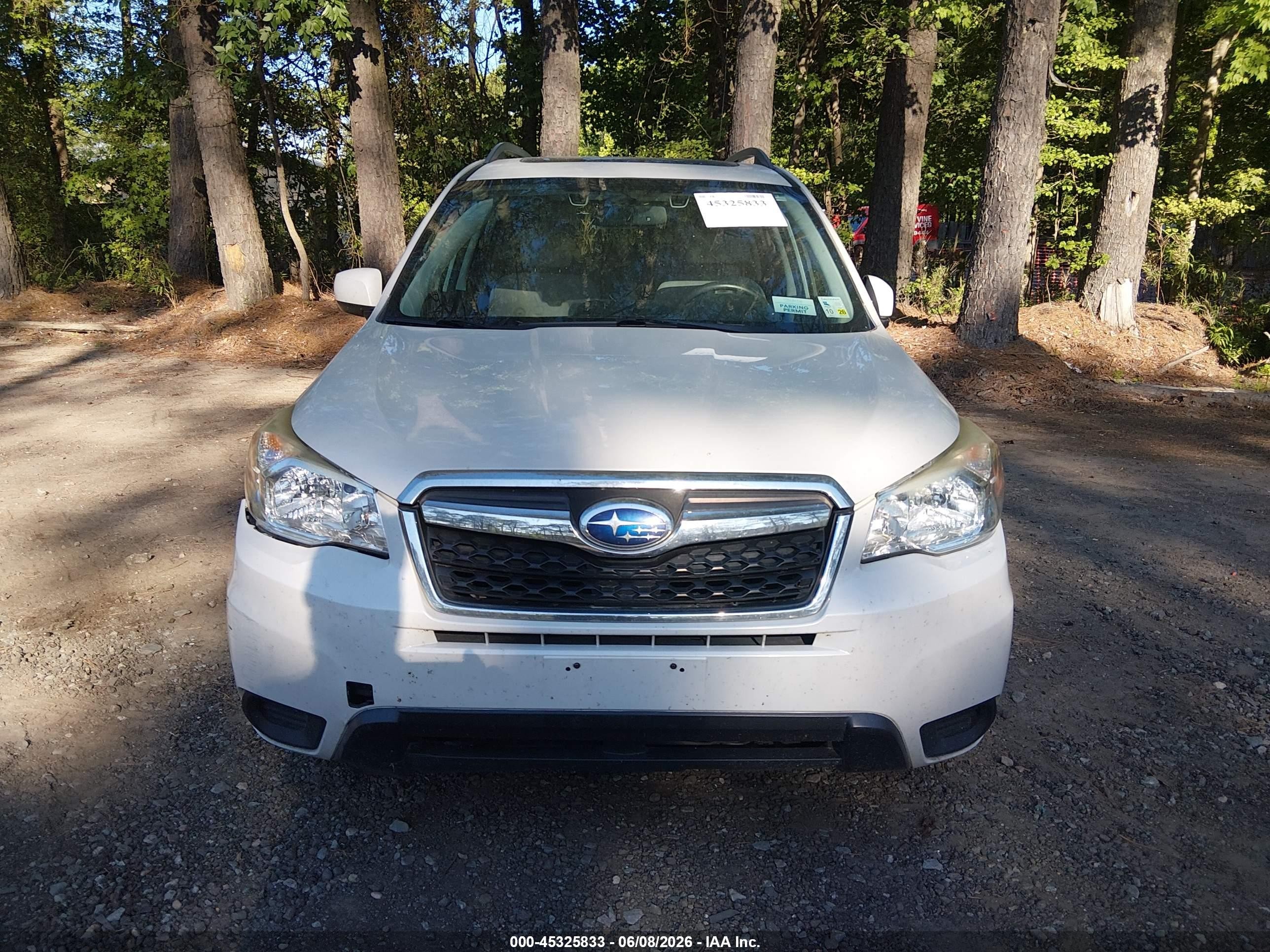 2015 Subaru Forester 2.5i Premium White vin: JF2SJAFC5FH817554
