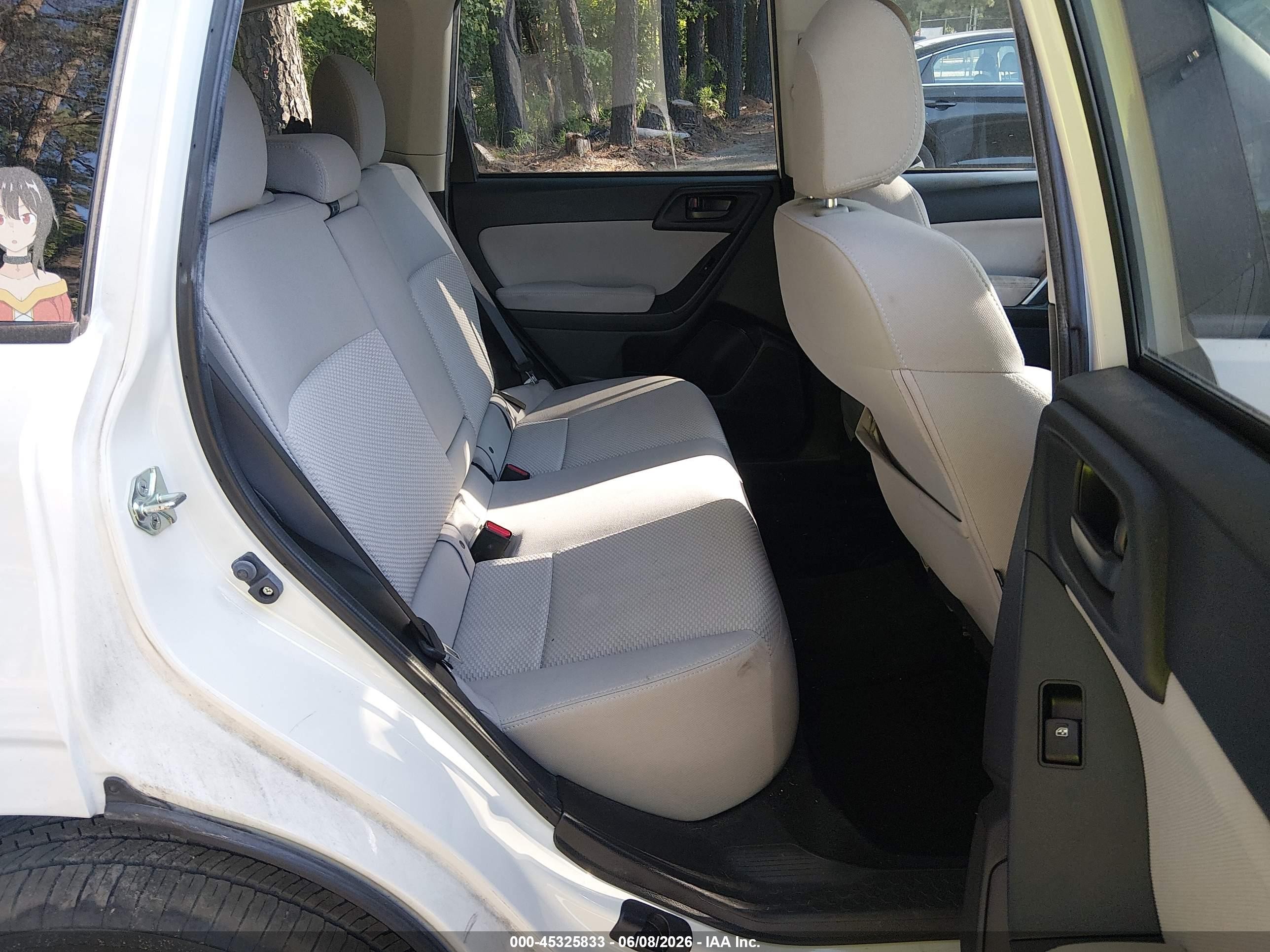 2015 Subaru Forester 2.5i Premium White vin: JF2SJAFC5FH817554