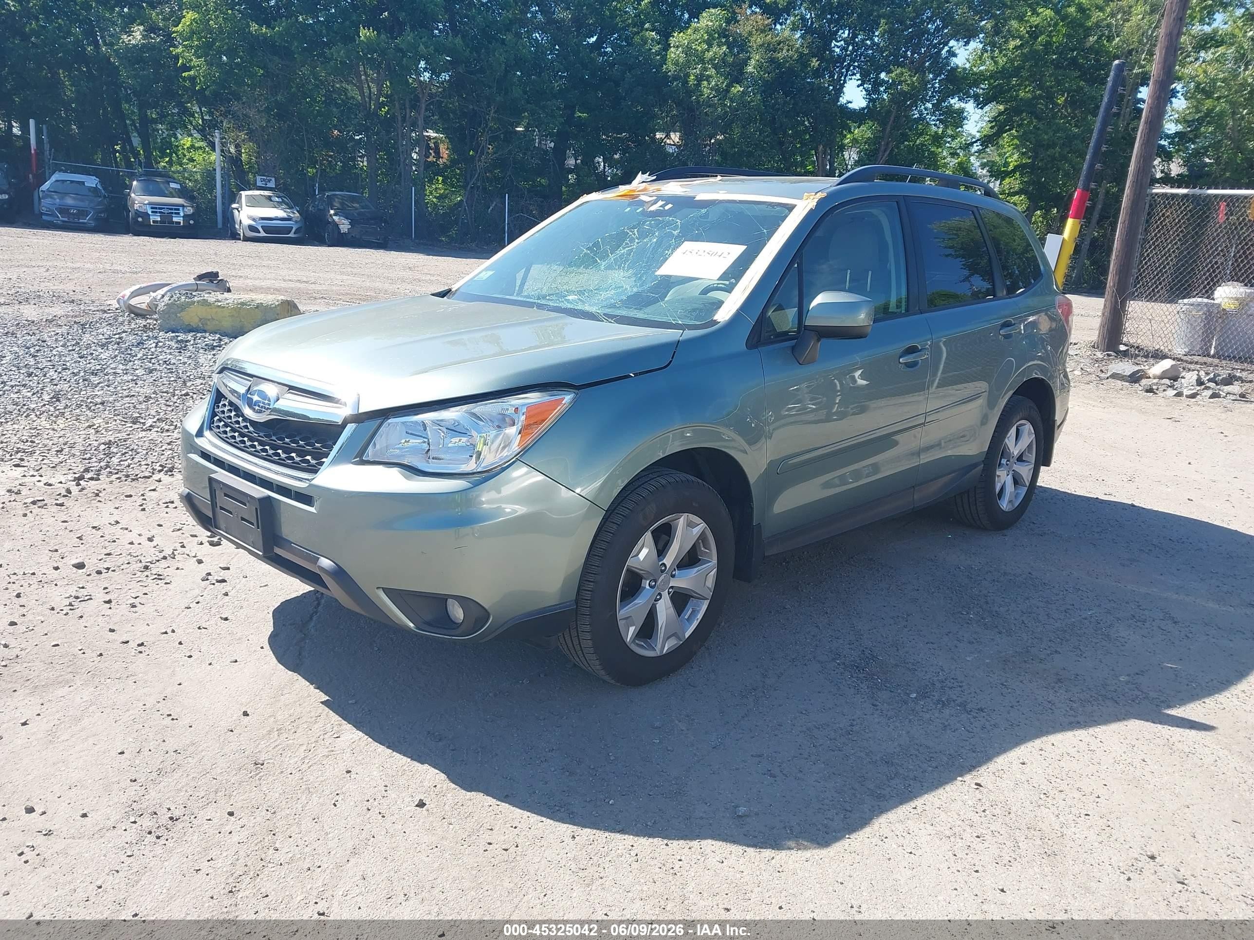 2015 Subaru Forester 2.5i Premium Green vin: JF2SJAFC6FH811567