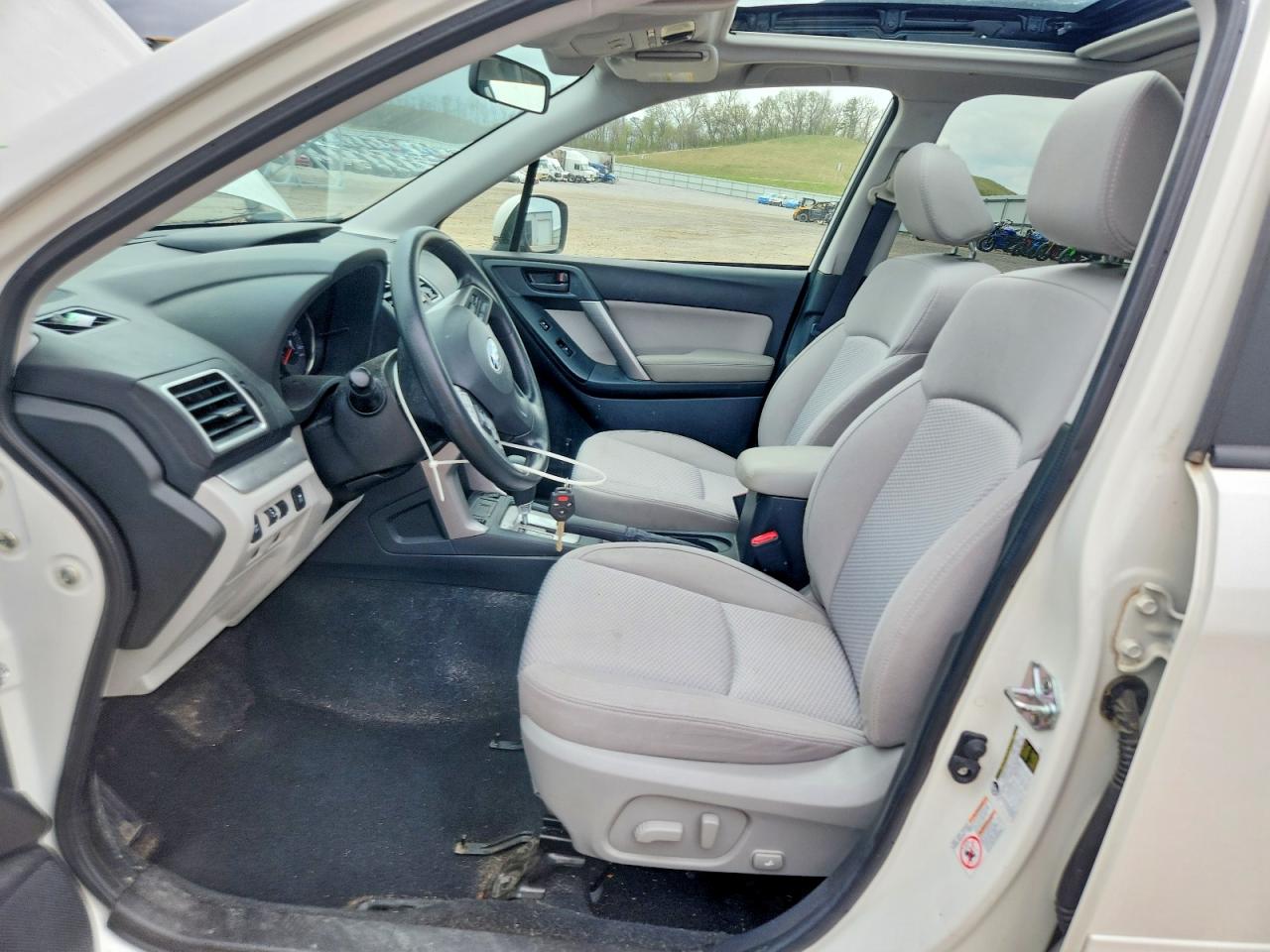 2016 Subaru Forester 2.5i Premium White vin: JF2SJAFC6GH508872