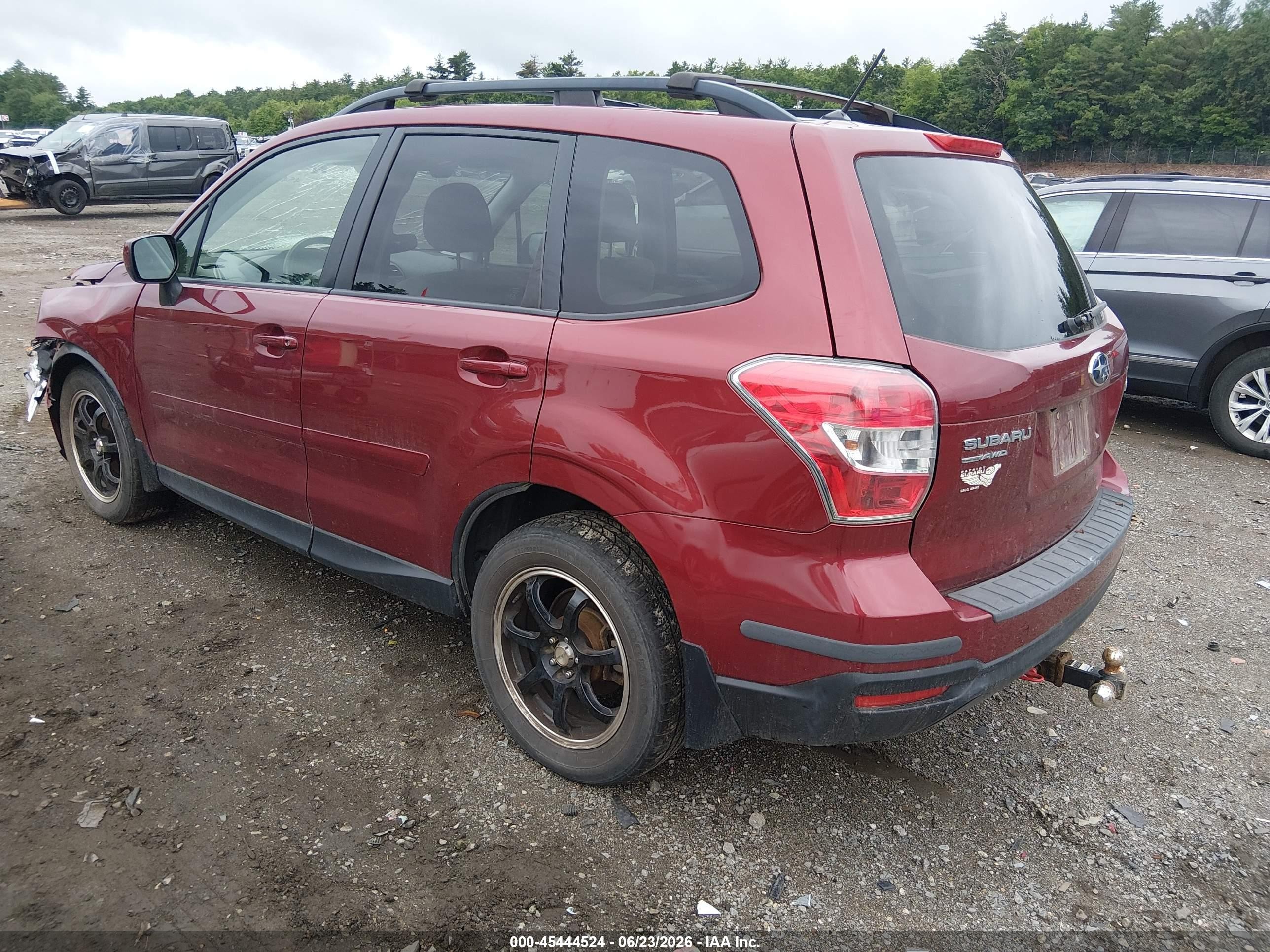 2015 Subaru Forester 2.5i Premium Red vin: JF2SJAFC7FH459485