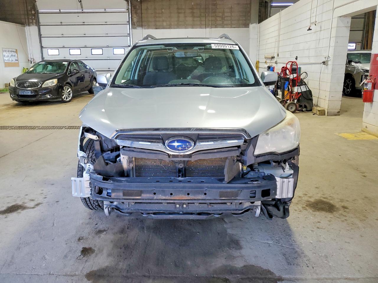 2015 Subaru Forester 2.5i Premium Silver vin: JF2SJAFC7FH555844