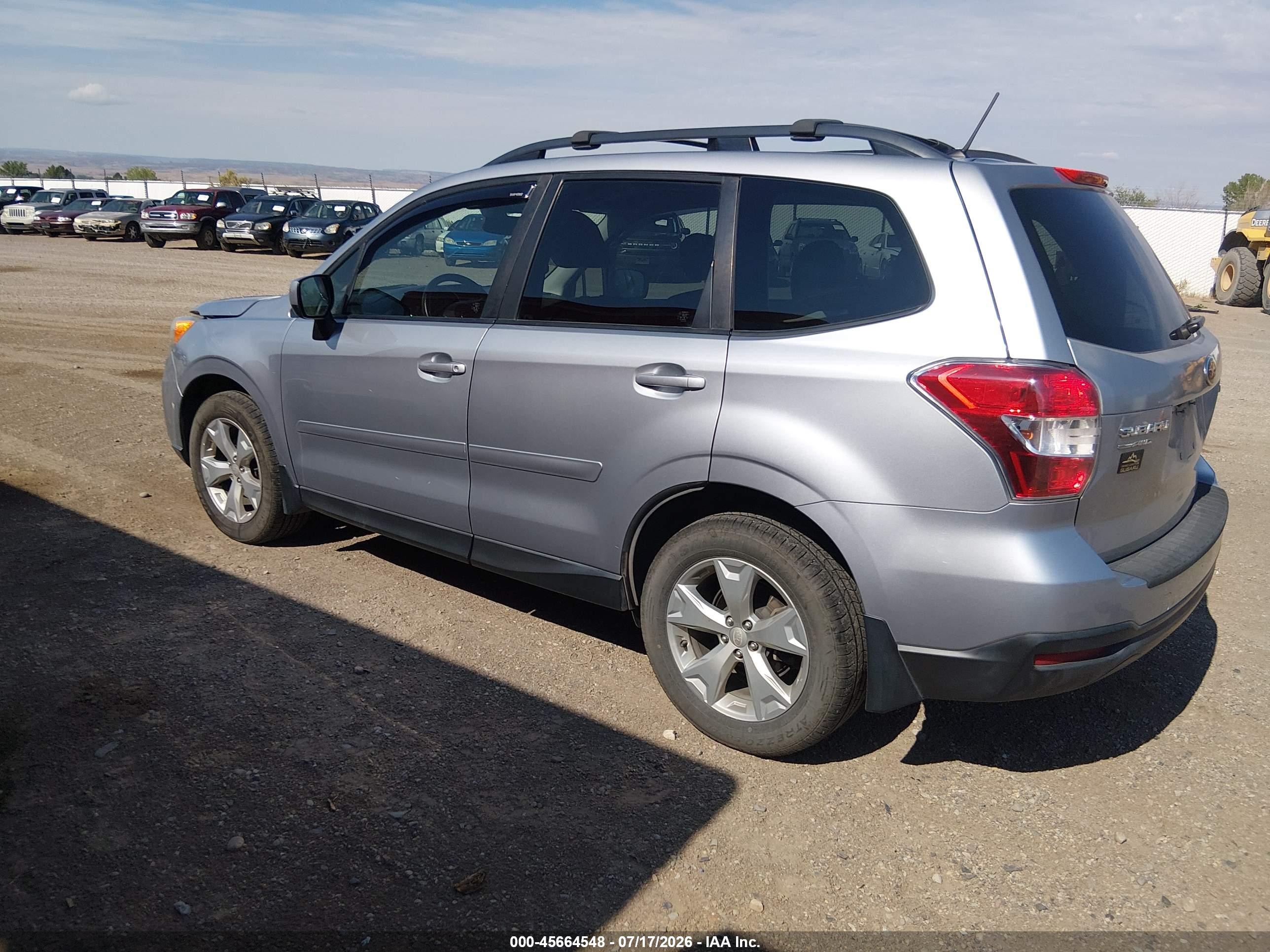 2015 Subaru Forester 2.5i Premium Silver vin: JF2SJAFC7FH584891