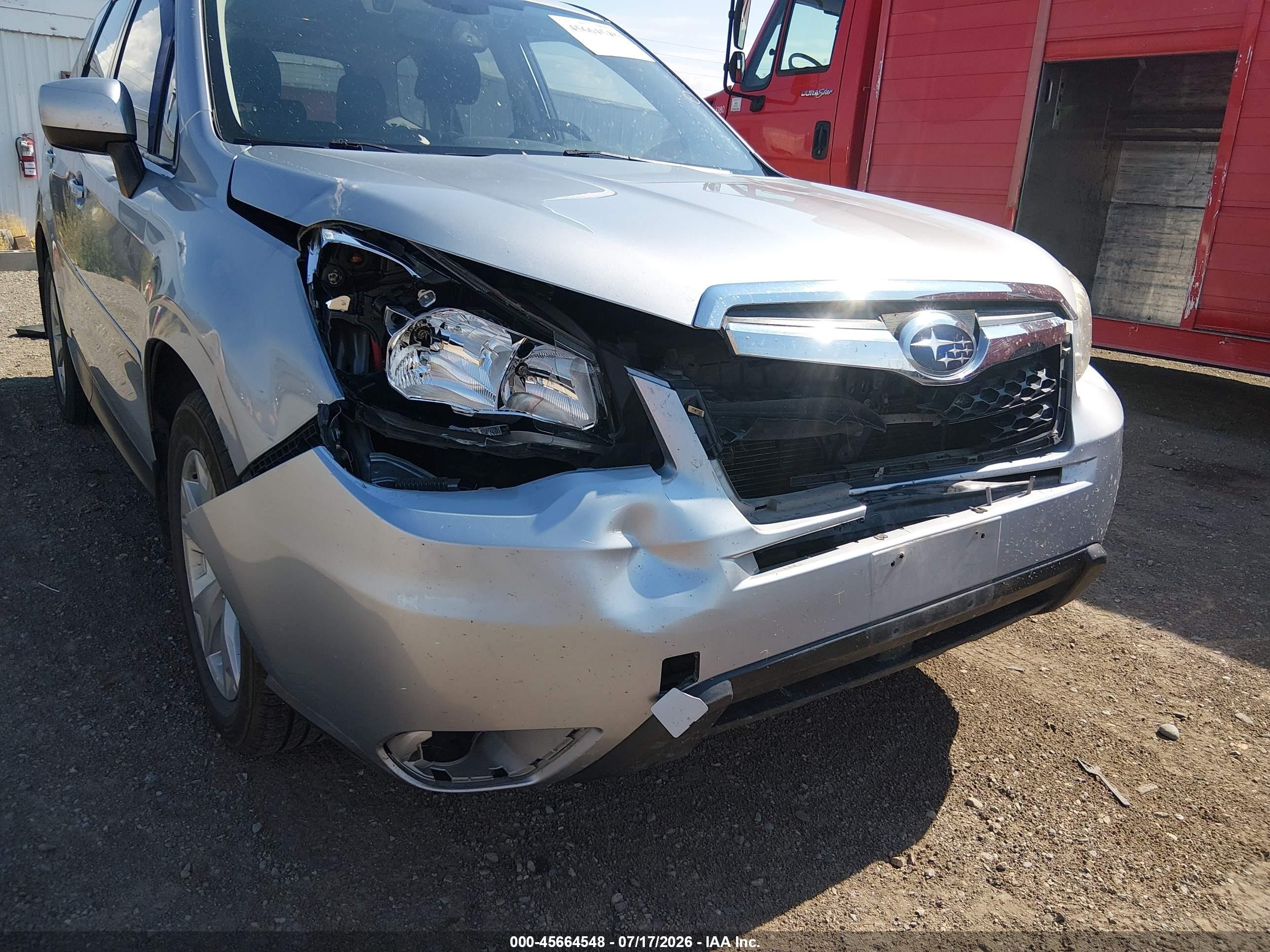 2015 Subaru Forester 2.5i Premium Silver vin: JF2SJAFC7FH584891