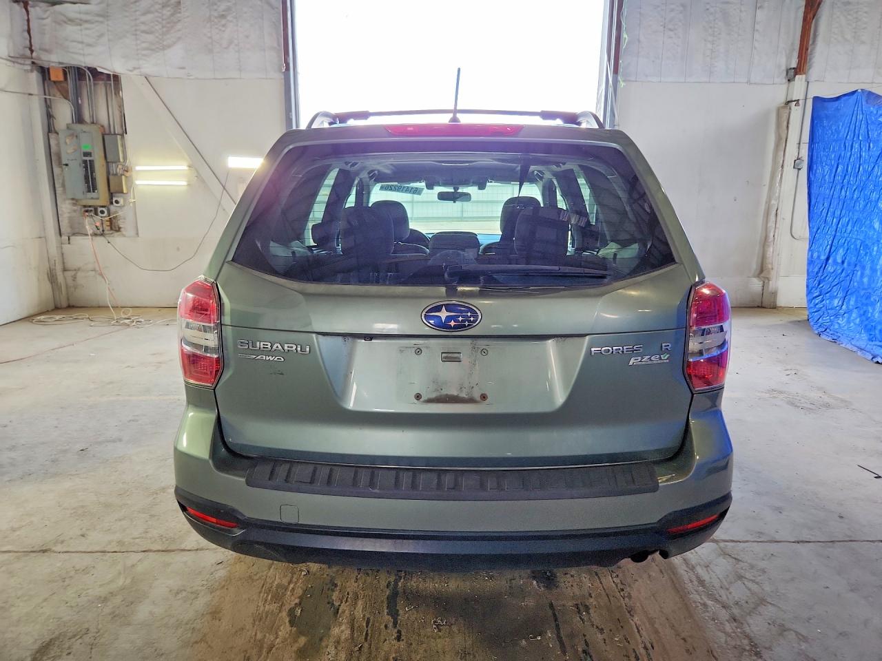 2015 Subaru Forester 2.5i Premium Green vin: JF2SJAFC8FH544898