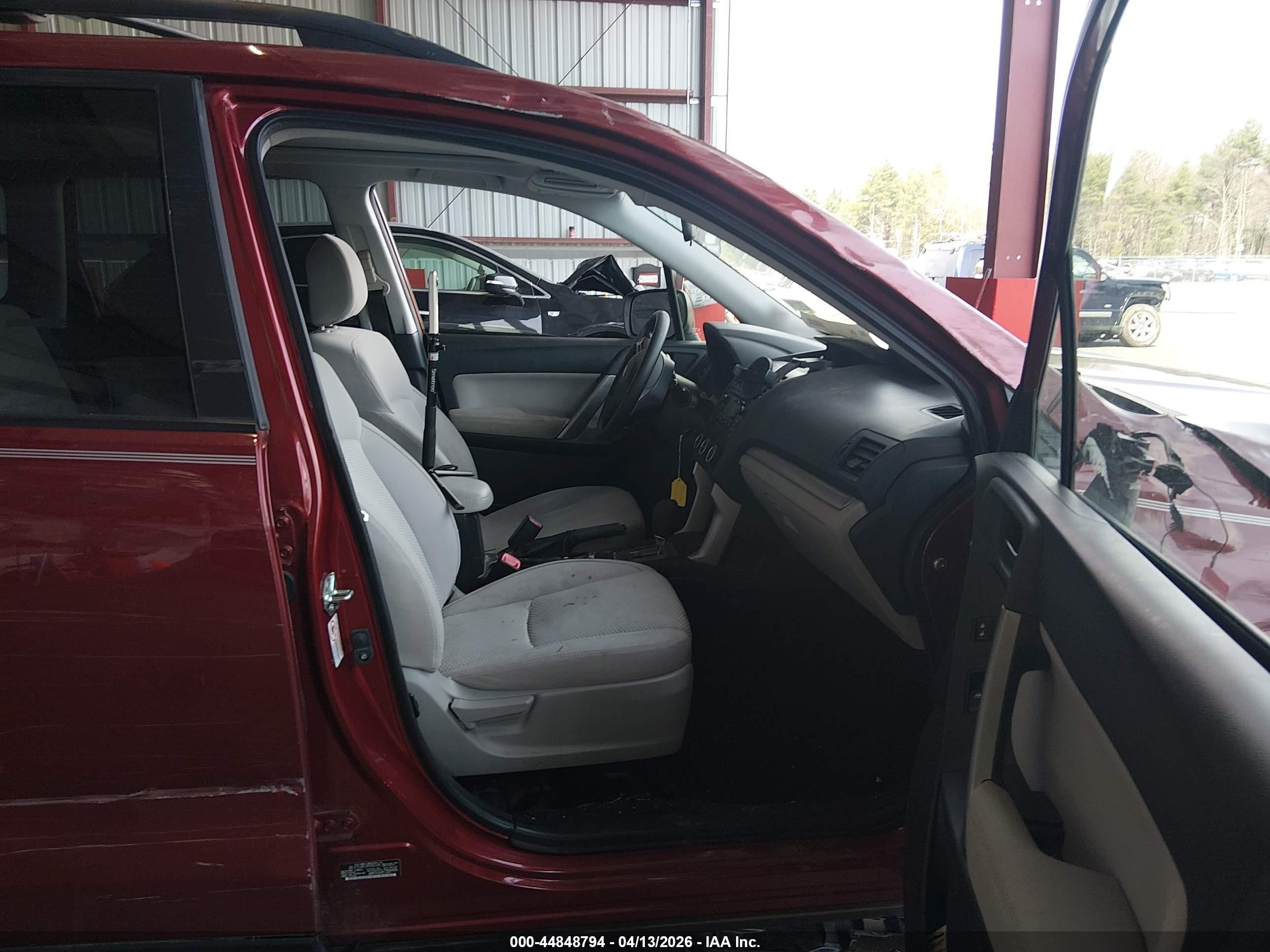 2015 Subaru Forester 2.5i Premium Красный vin: JF2SJAFC8FH801249