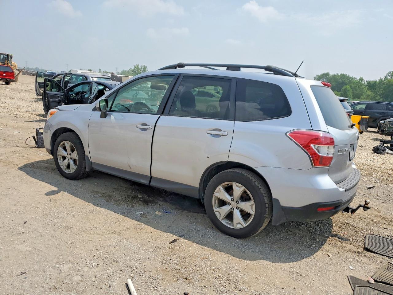 2015 Subaru Forester 2.5i Premium Silver vin: JF2SJAFC9FH406738