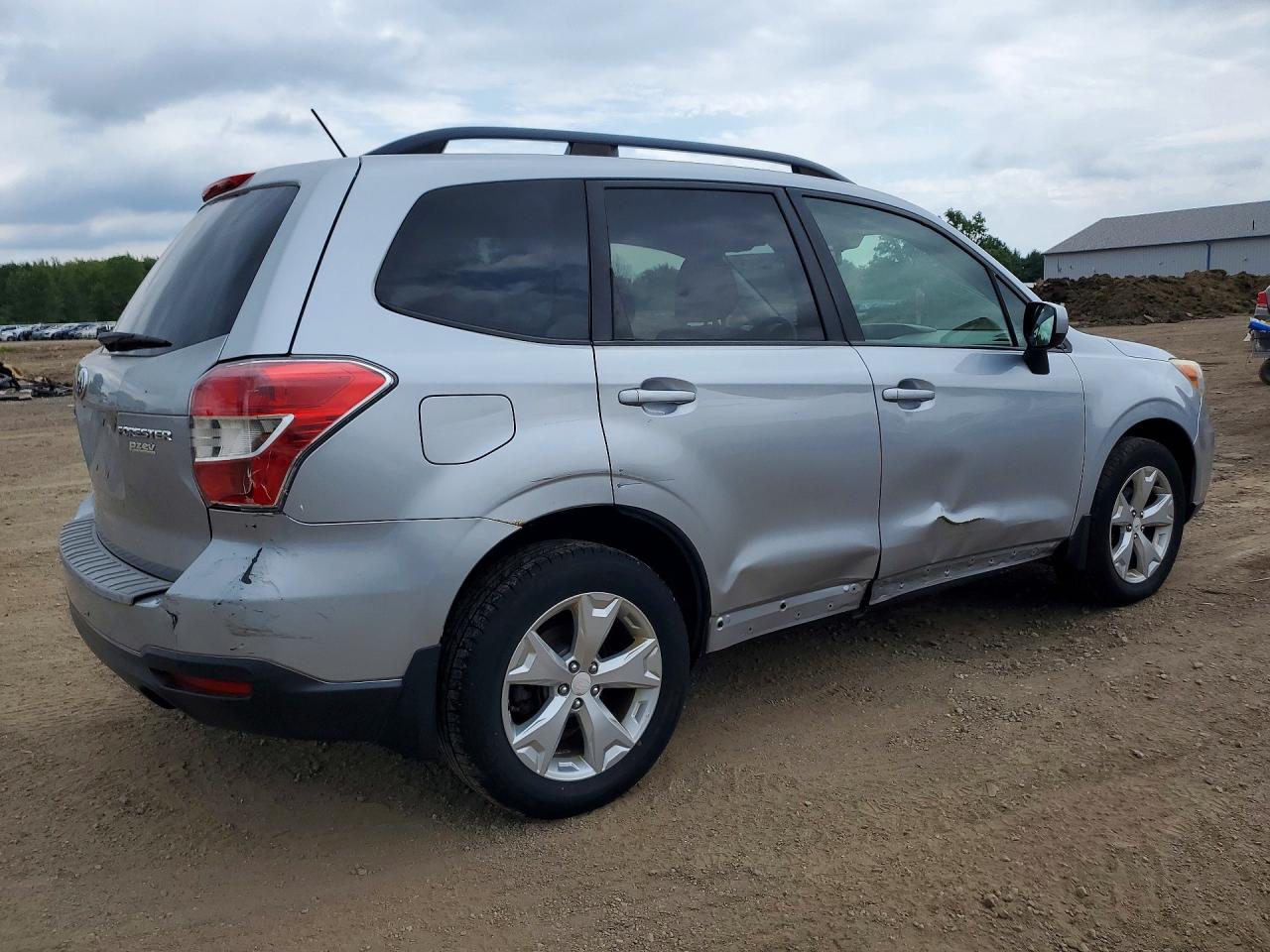 2015 Subaru Forester 2.5i Premium Silver vin: JF2SJAFC9FH462338