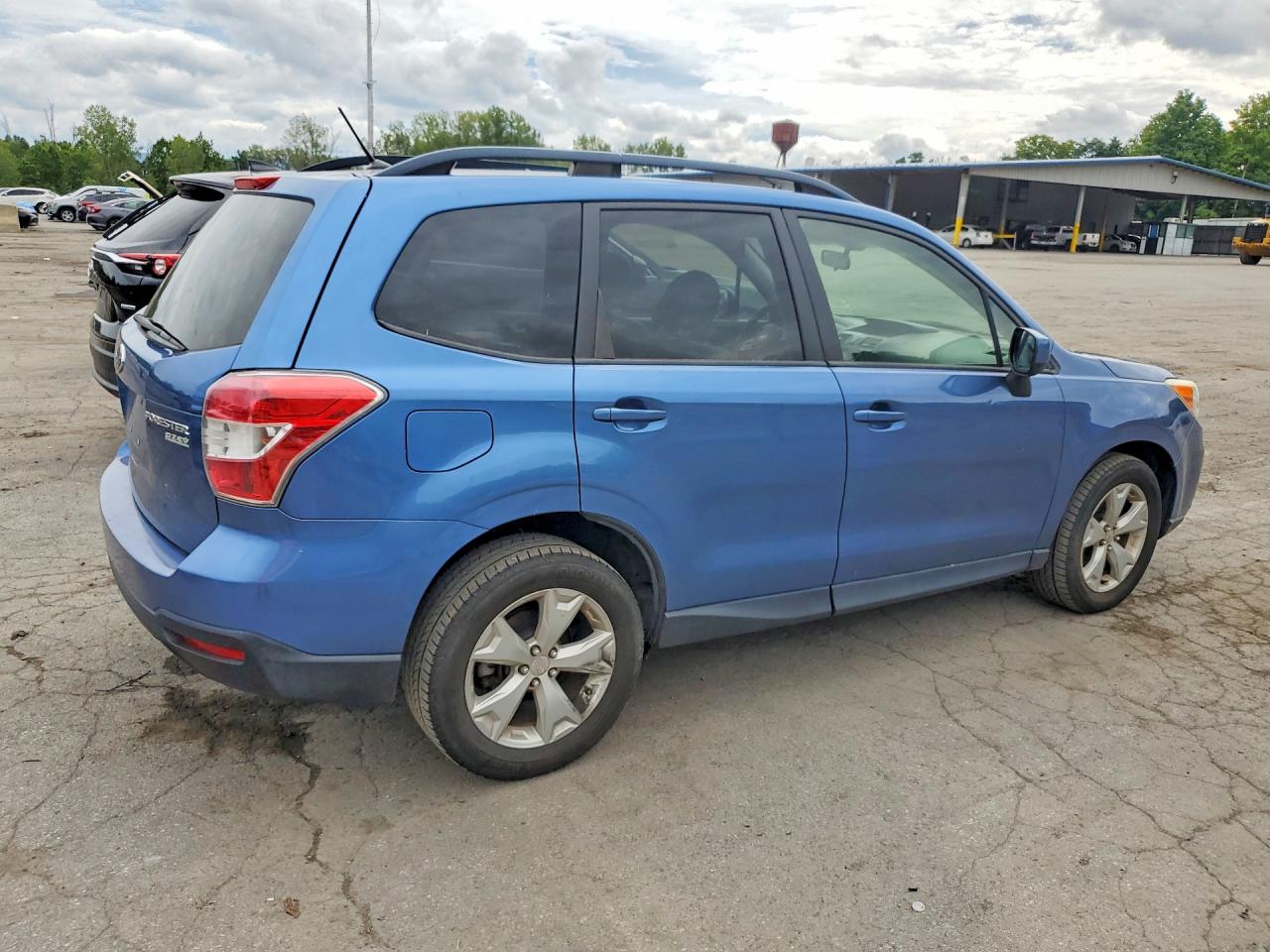 2015 Subaru Forester 2.5i Premium Blue vin: JF2SJAFC9FH558325