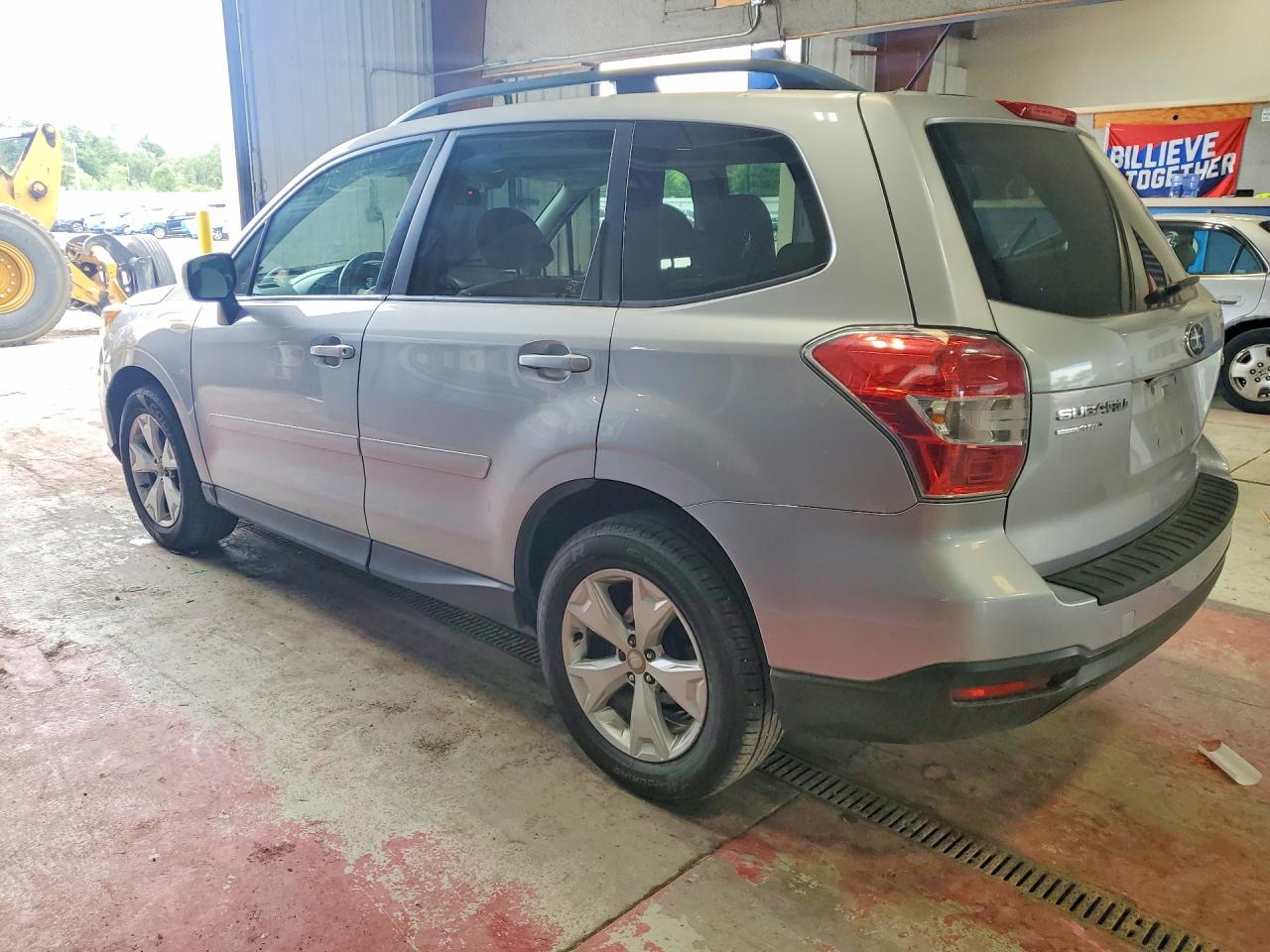 2015 Subaru Forester 2.5i Premium Silver vin: JF2SJAFC9FH578414