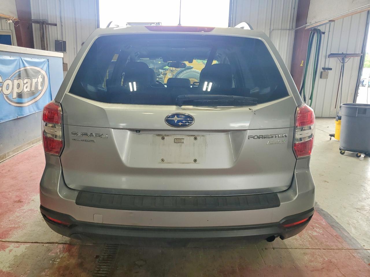 2015 Subaru Forester 2.5i Premium Silver vin: JF2SJAFC9FH578414