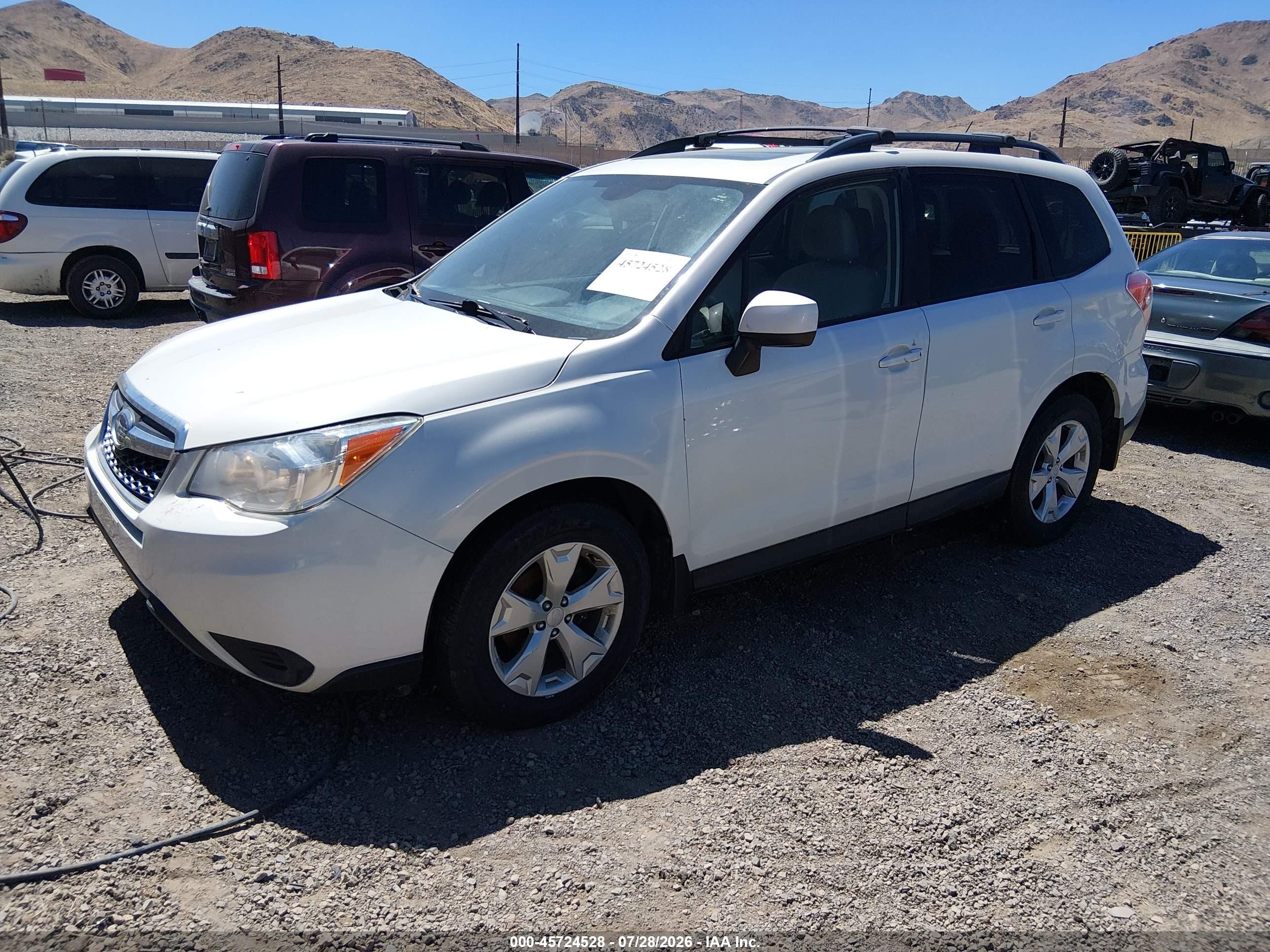 2015 Subaru Forester 2.5i Premium White vin: JF2SJAFC9FH598999