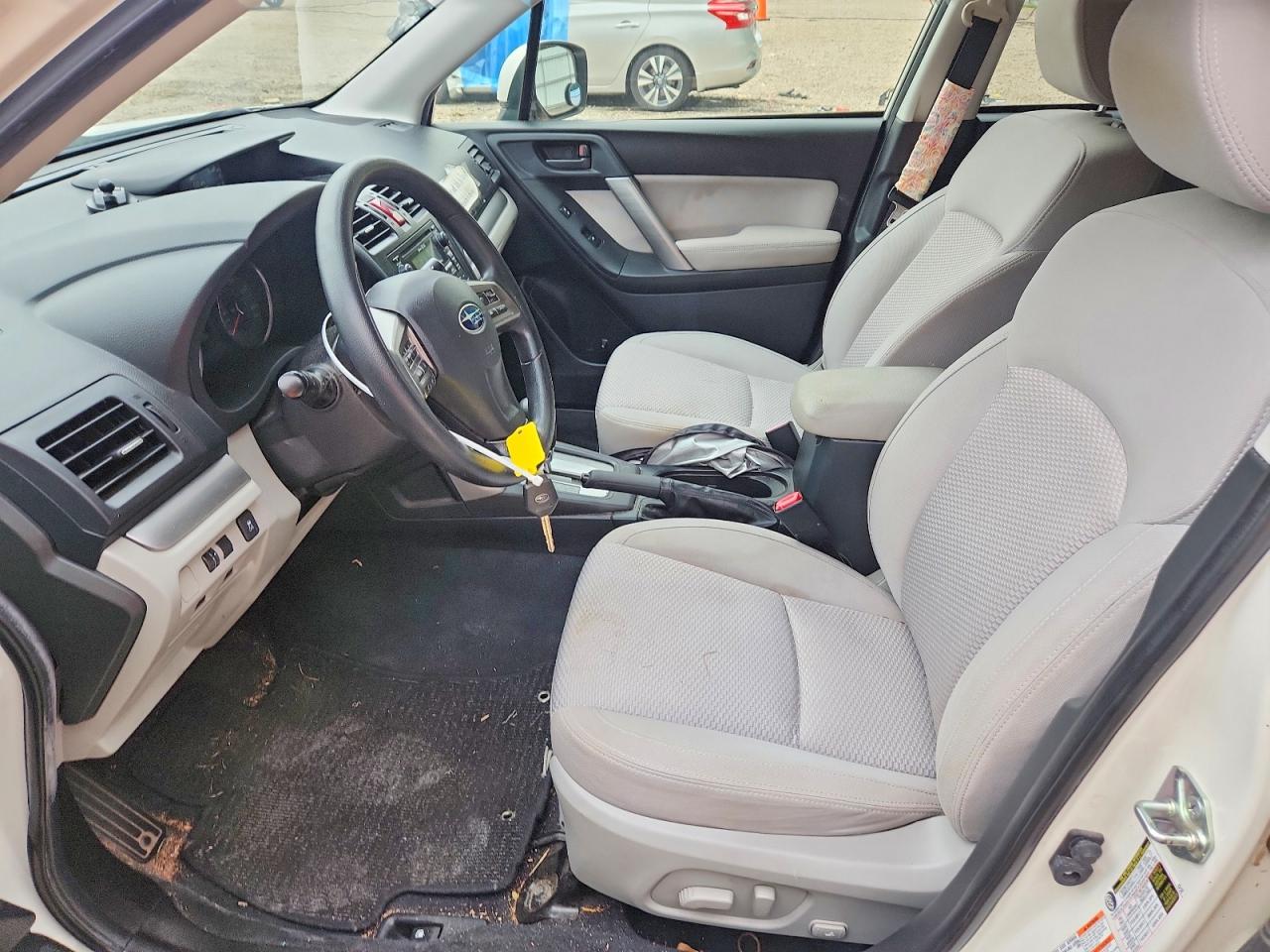 2015 Subaru Forester 2.5i Premium White vin: JF2SJAFCXFH423046
