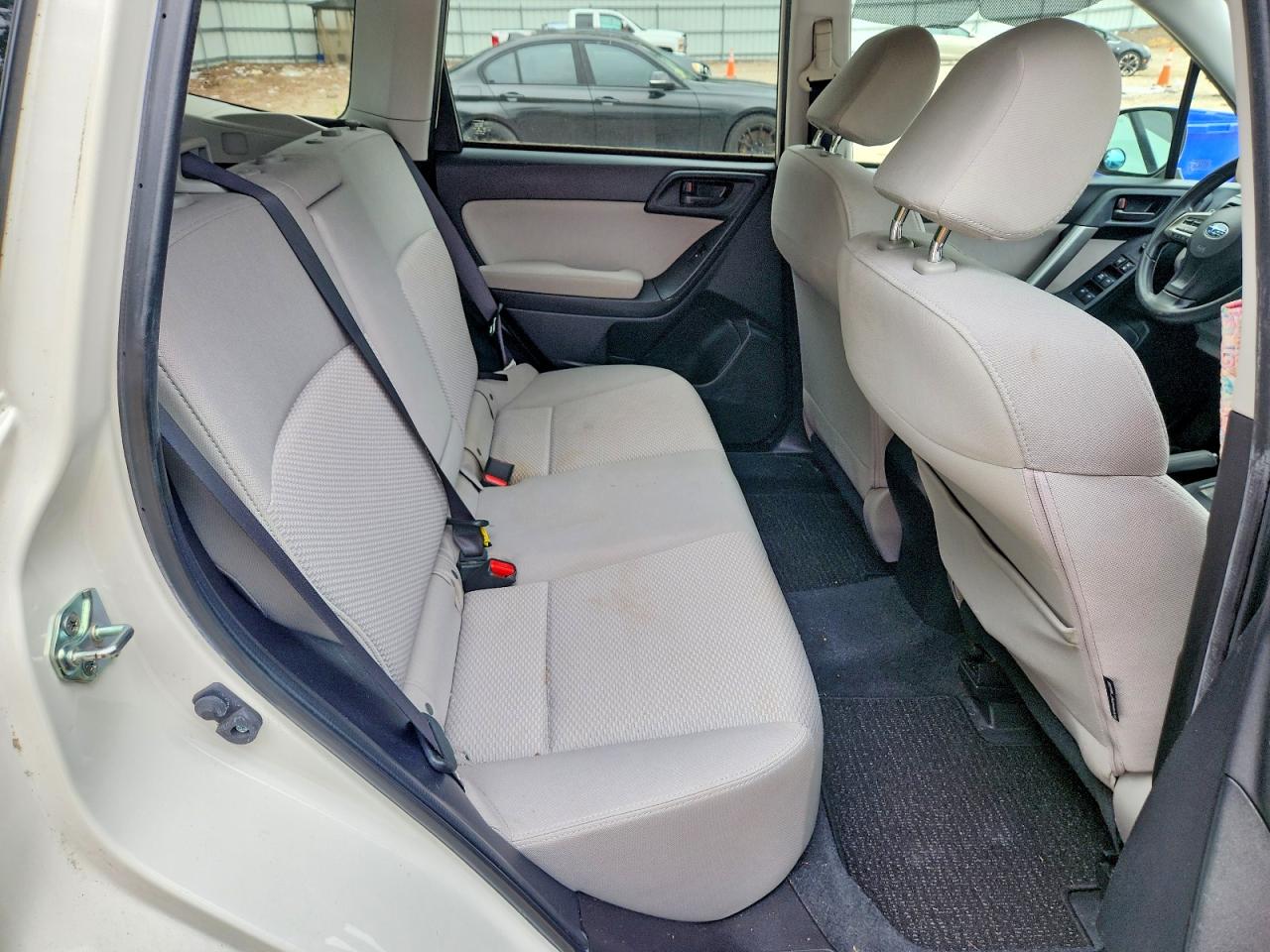 2015 Subaru Forester 2.5i Premium White vin: JF2SJAFCXFH423046