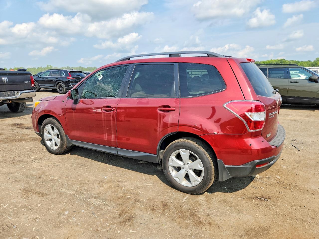 2015 Subaru Forester 2.5i Premium Burgundy vin: JF2SJAFCXFH530212