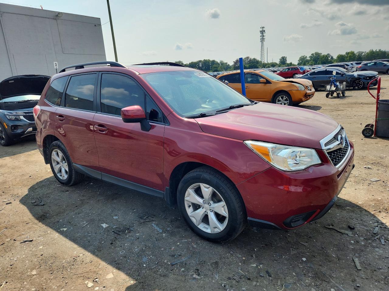 2015 Subaru Forester 2.5i Premium Burgundy vin: JF2SJAFCXFH530212