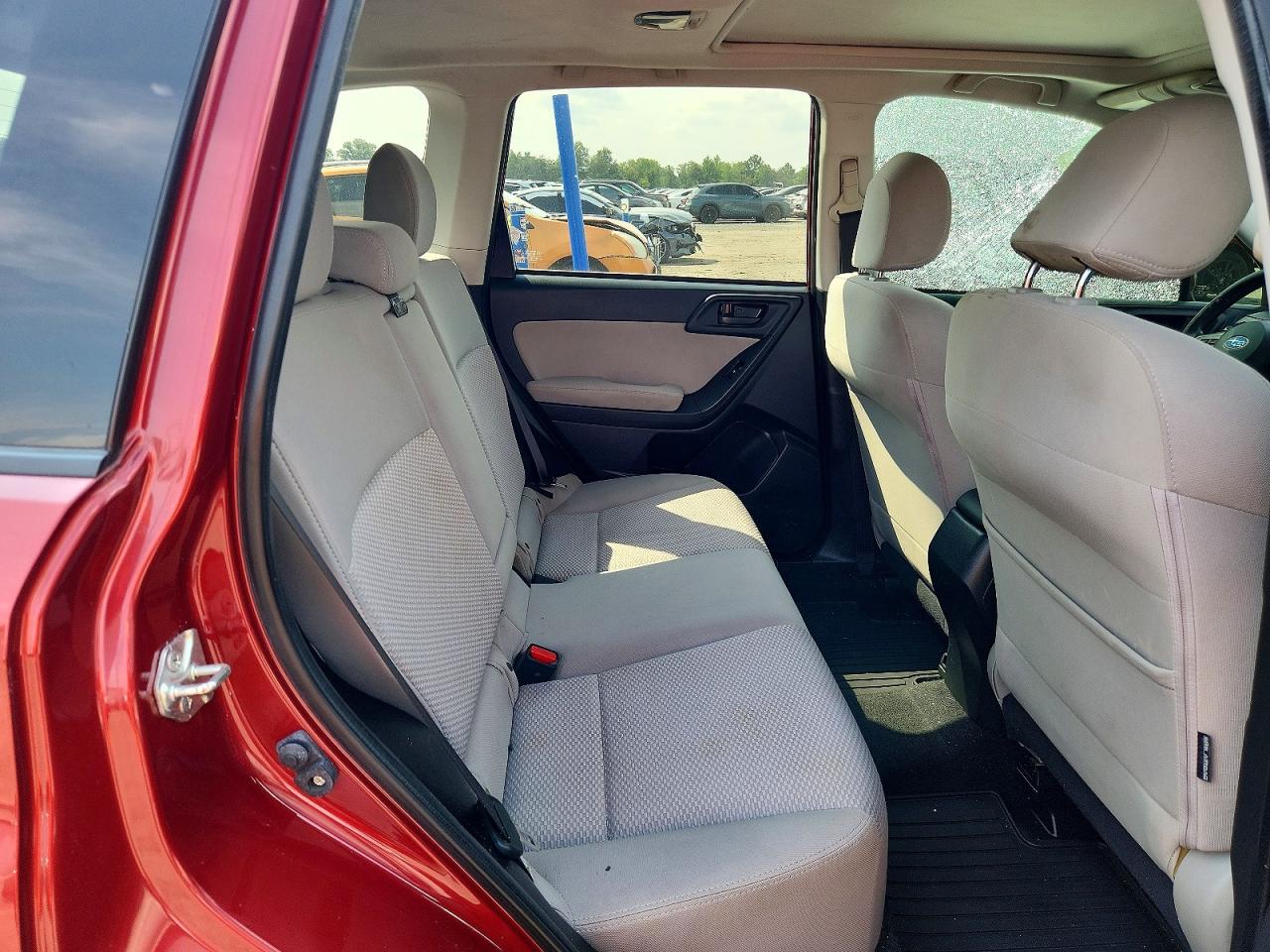 2015 Subaru Forester 2.5i Premium Burgundy vin: JF2SJAFCXFH530212