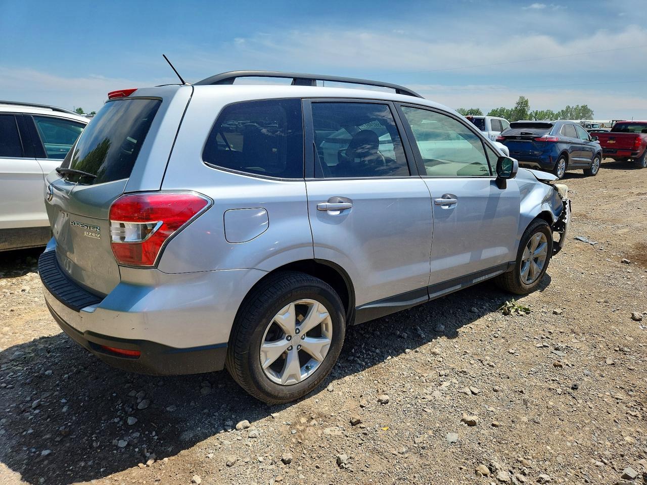 2015 Subaru Forester 2.5i Premium Серебряный vin: JF2SJAFCXFH555210