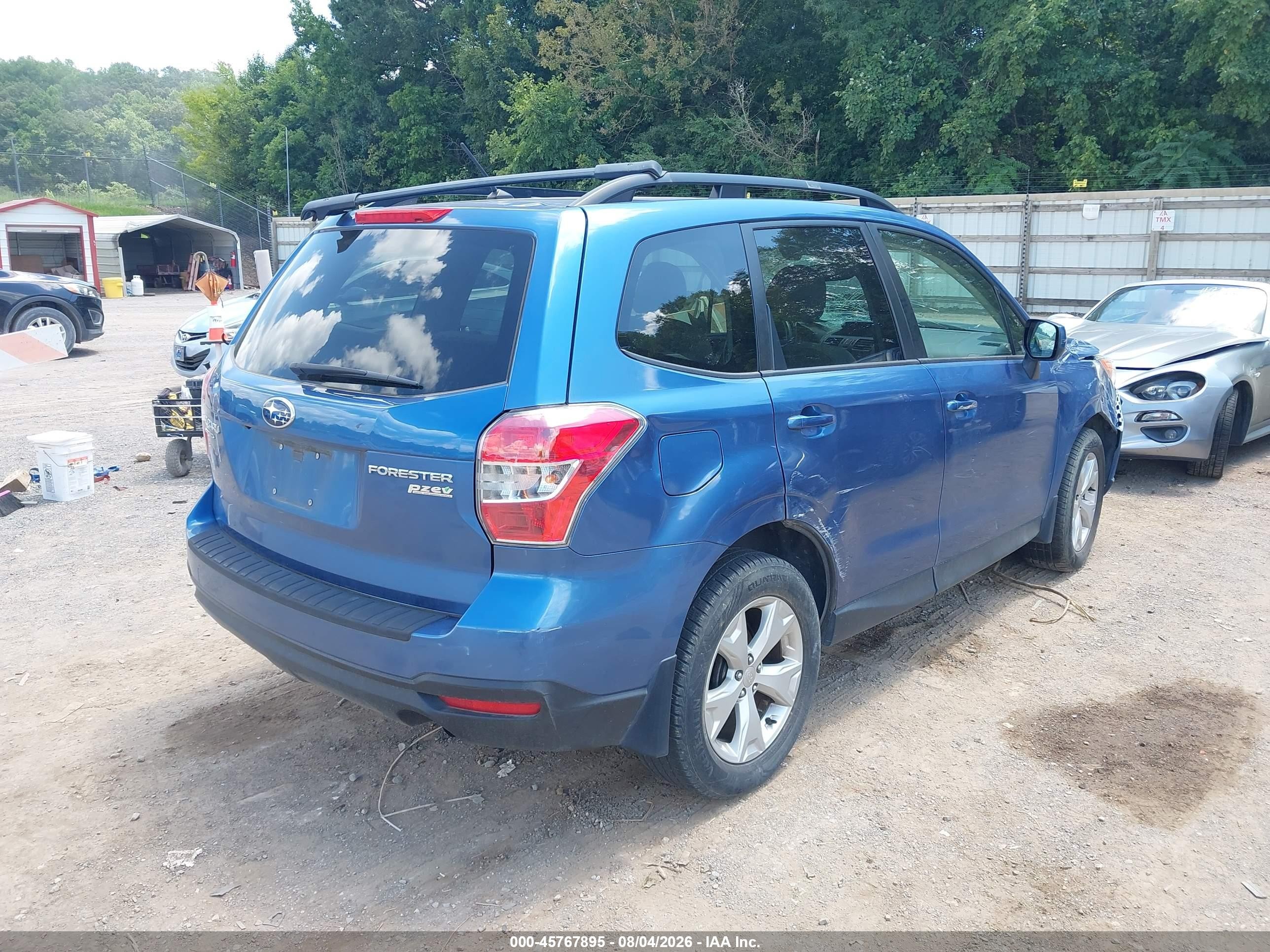 2015 Subaru Forester 2.5i Premium Blue vin: JF2SJAFCXFH598204