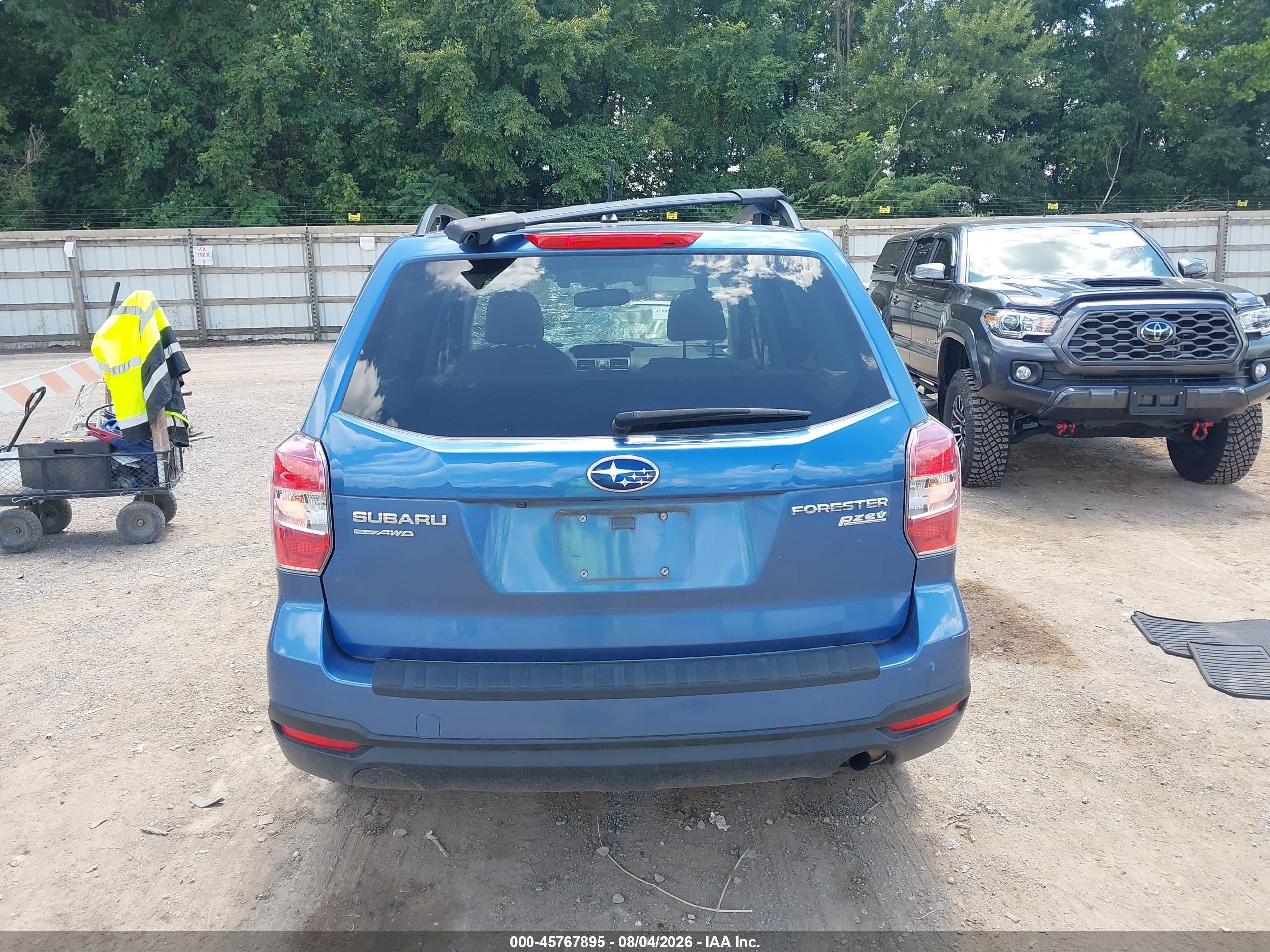 2015 Subaru Forester 2.5i Premium Blue vin: JF2SJAFCXFH598204