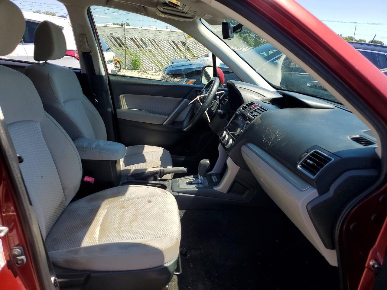 2017 Subaru Forester 2.5i Premium Red vin: JF2SJAGC0HH572597