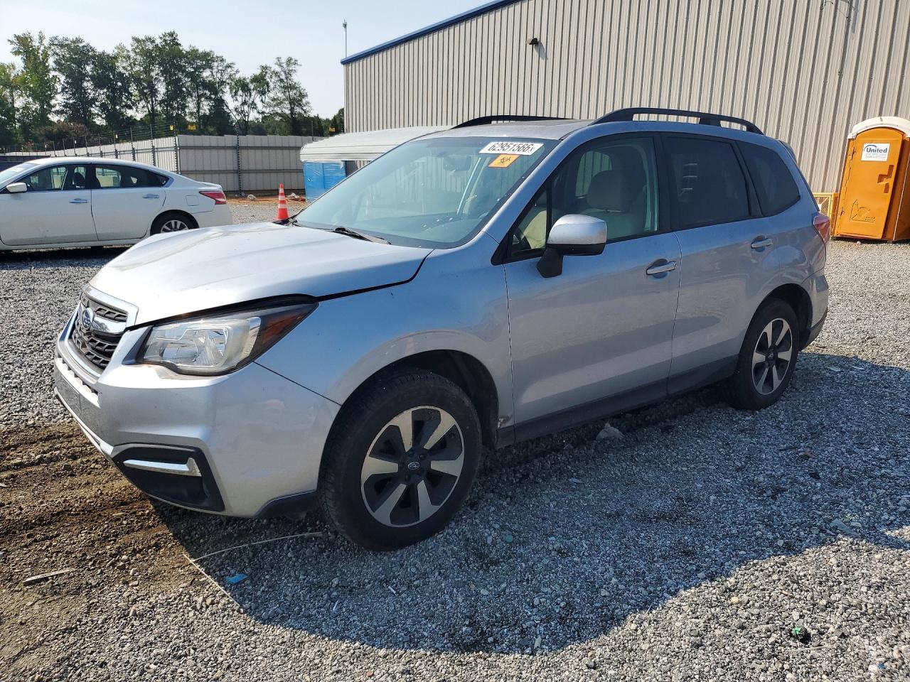 2017 Subaru Forester 2.5i Premium Silver vin: JF2SJAGC1HH503563