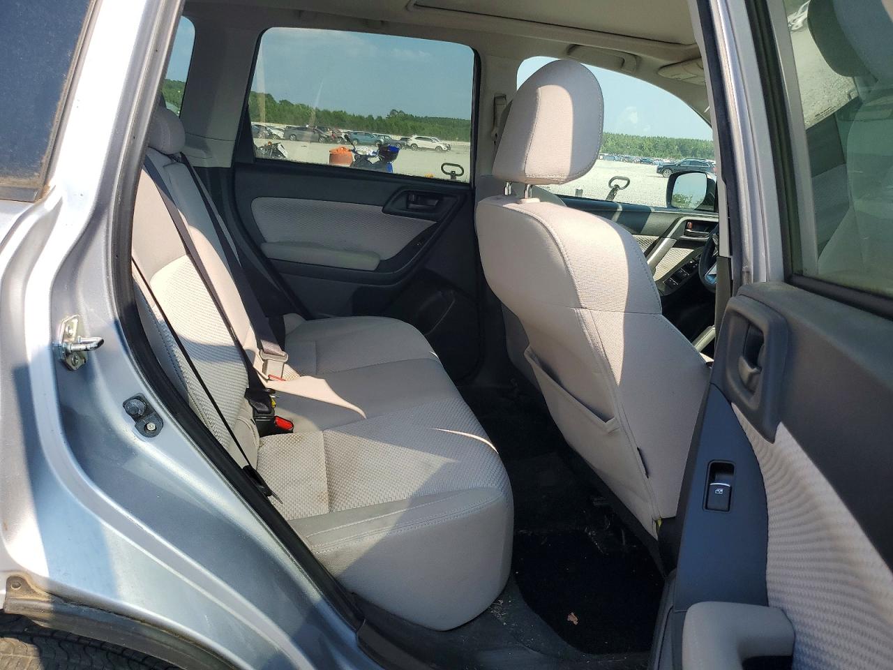 2017 Subaru Forester 2.5i Premium Silver vin: JF2SJAGC1HH503563