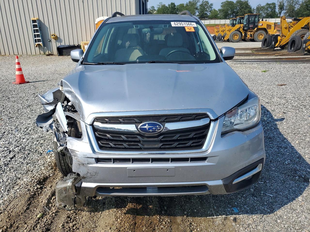 2017 Subaru Forester 2.5i Premium Silver vin: JF2SJAGC1HH503563