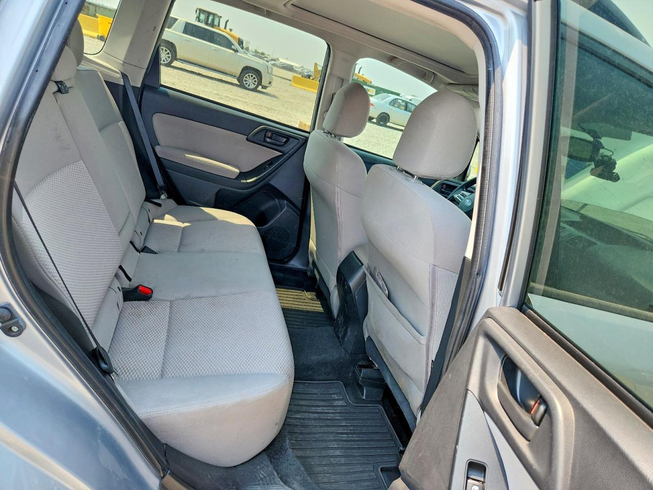 2014 Subaru Forester 2.5i Premium Silver vin: JF2SJAGC2EH528760