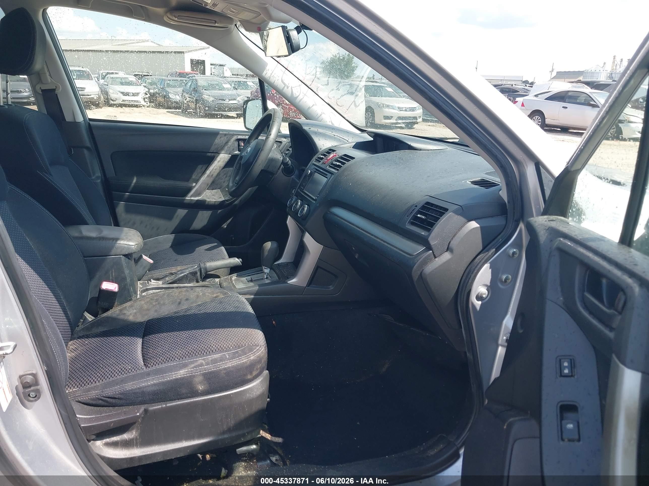 2015 Subaru Forester 2.5i Premium Silver vin: JF2SJAGC2FH412993