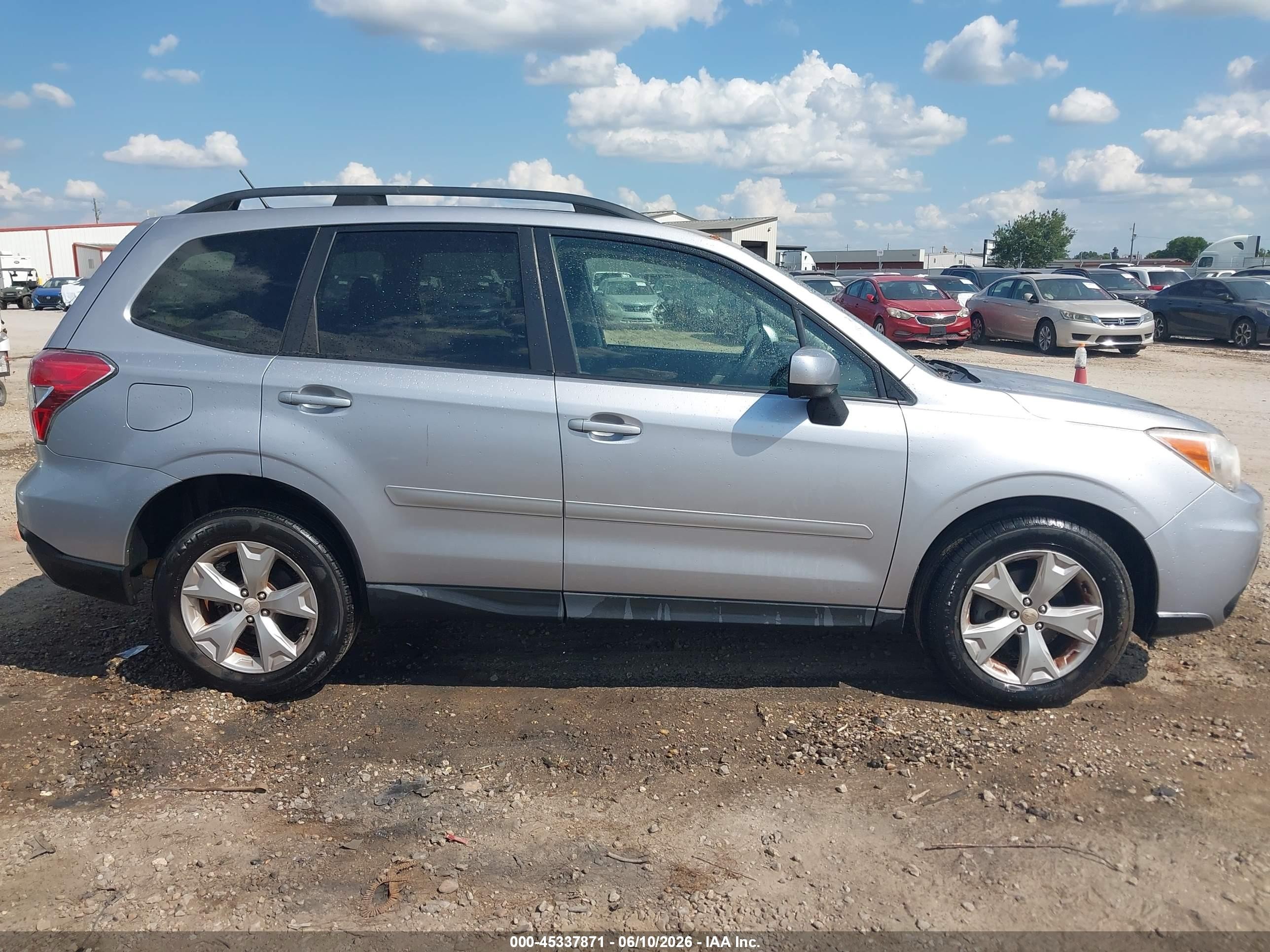 2015 Subaru Forester 2.5i Premium Silver vin: JF2SJAGC2FH412993