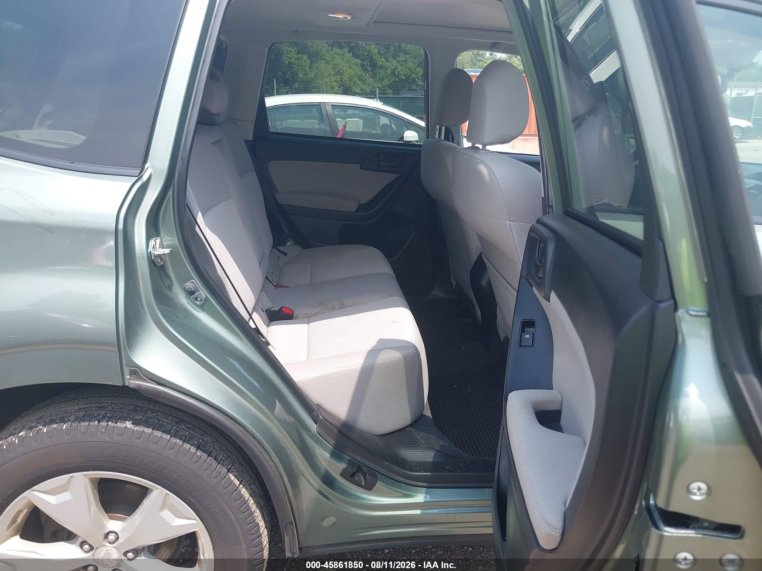 2015 Subaru Forester 2.5i Premium Gray vin: JF2SJAGC2FH562506