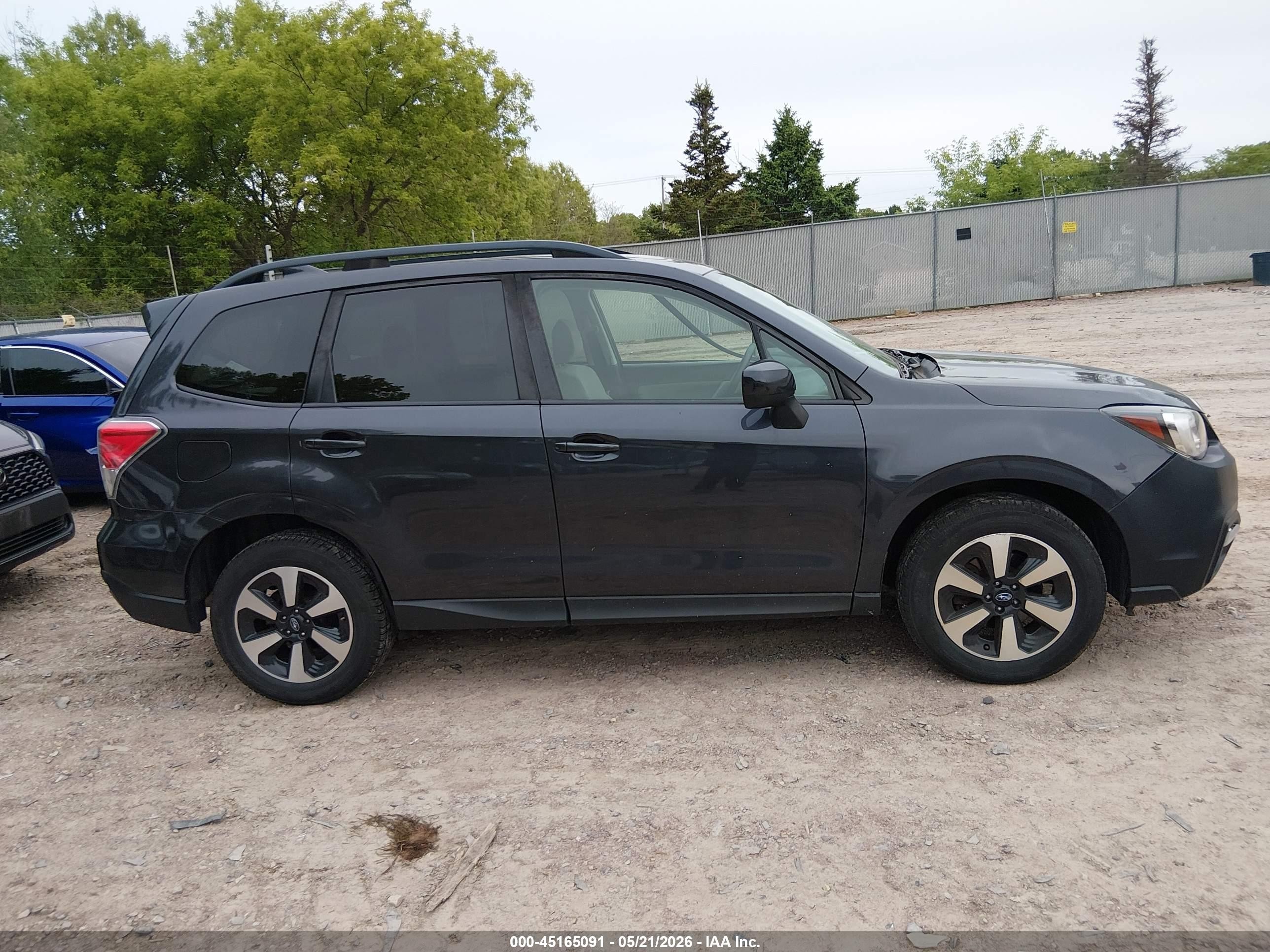 2017 Subaru Forester 2.5i Premium Черный vin: JF2SJAGC2HH474509