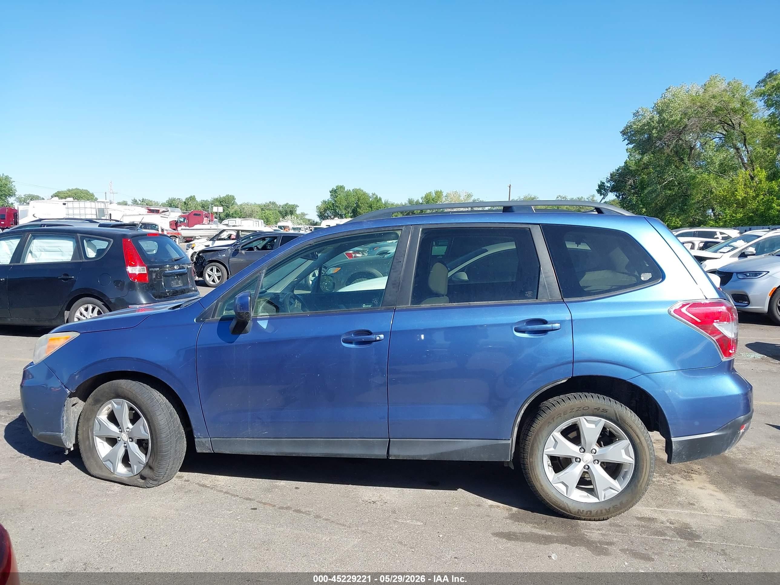 2015 Subaru Forester 2.5i Premium Blue vin: JF2SJAGC3FH532219