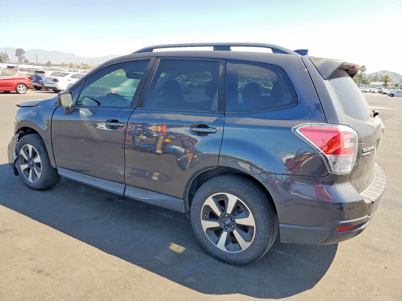 2017 Subaru Forester 2.5i Premium Gray vin: JF2SJAGC3HH443043