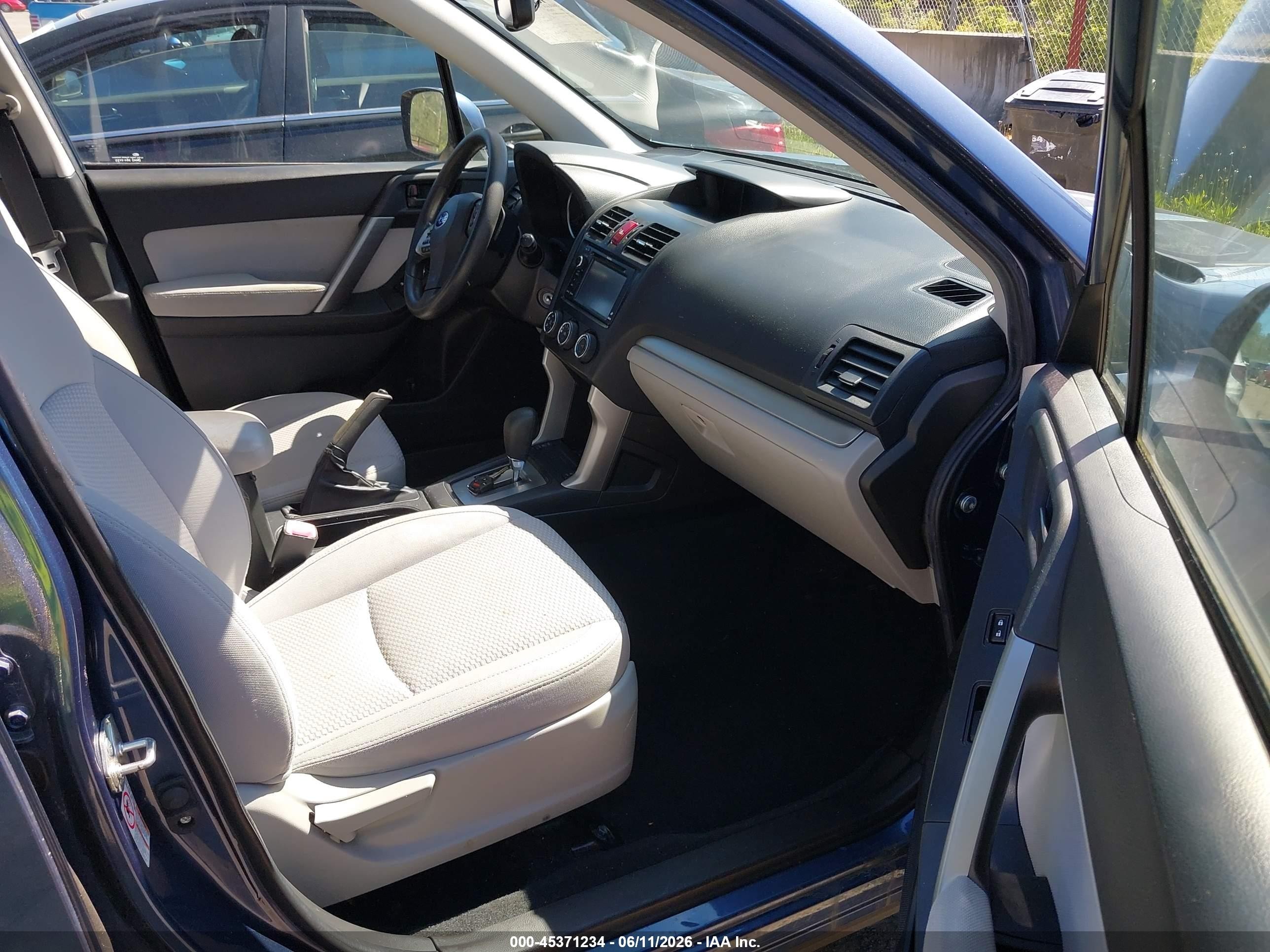 2014 Subaru Forester 2.5i Premium Blue vin: JF2SJAGC4EH402867