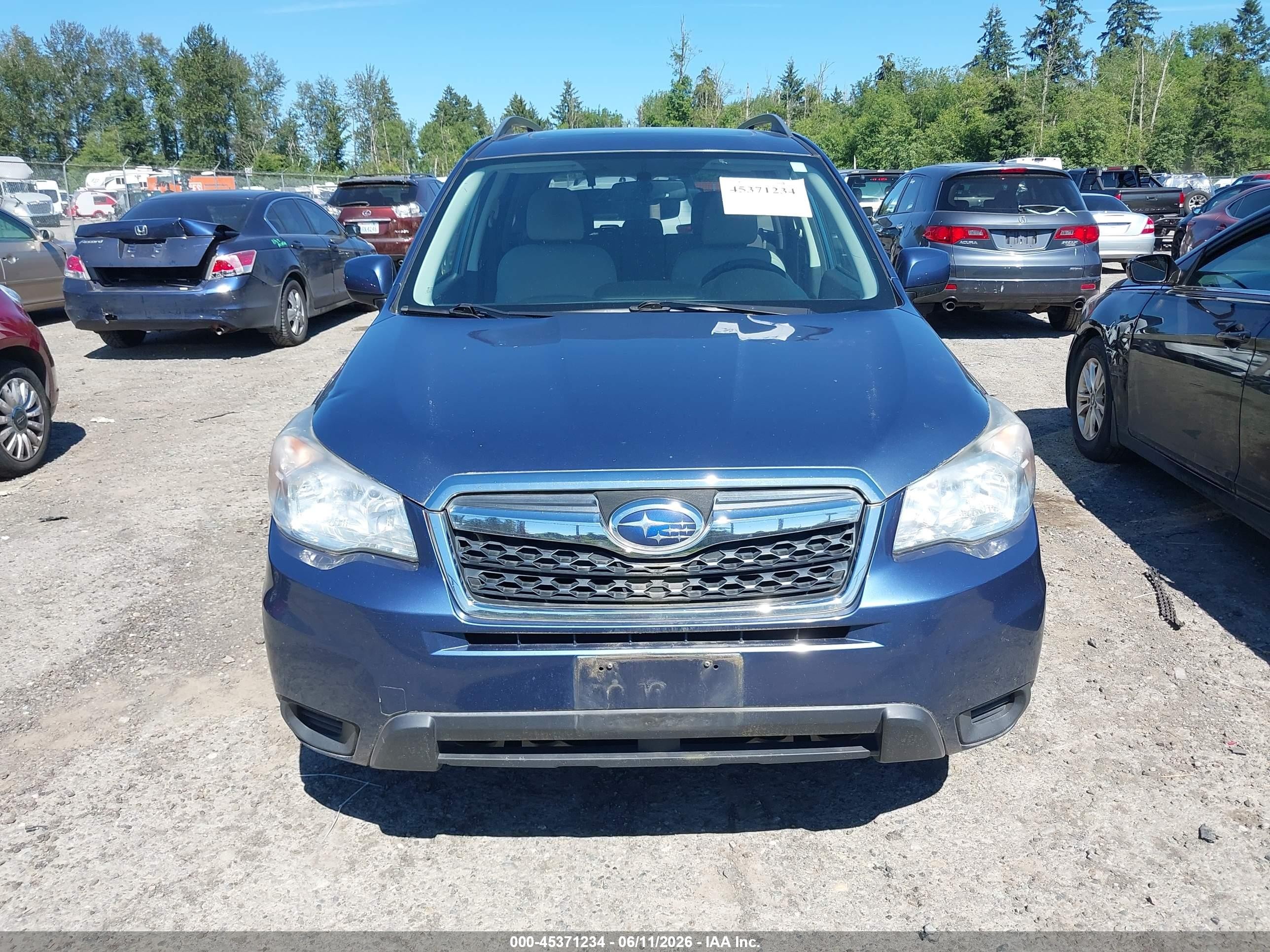 2014 Subaru Forester 2.5i Premium Blue vin: JF2SJAGC4EH402867