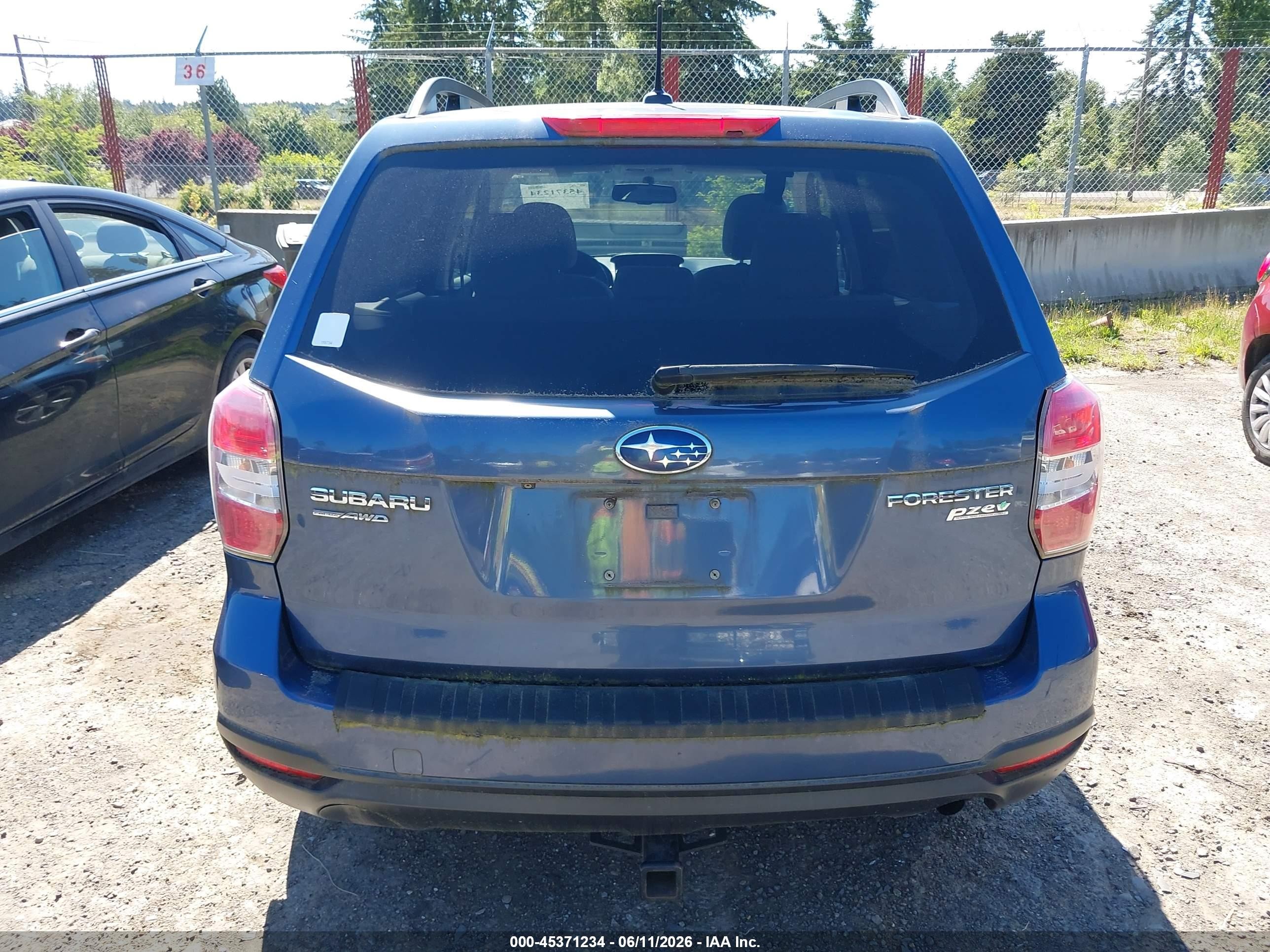 2014 Subaru Forester 2.5i Premium Blue vin: JF2SJAGC4EH402867