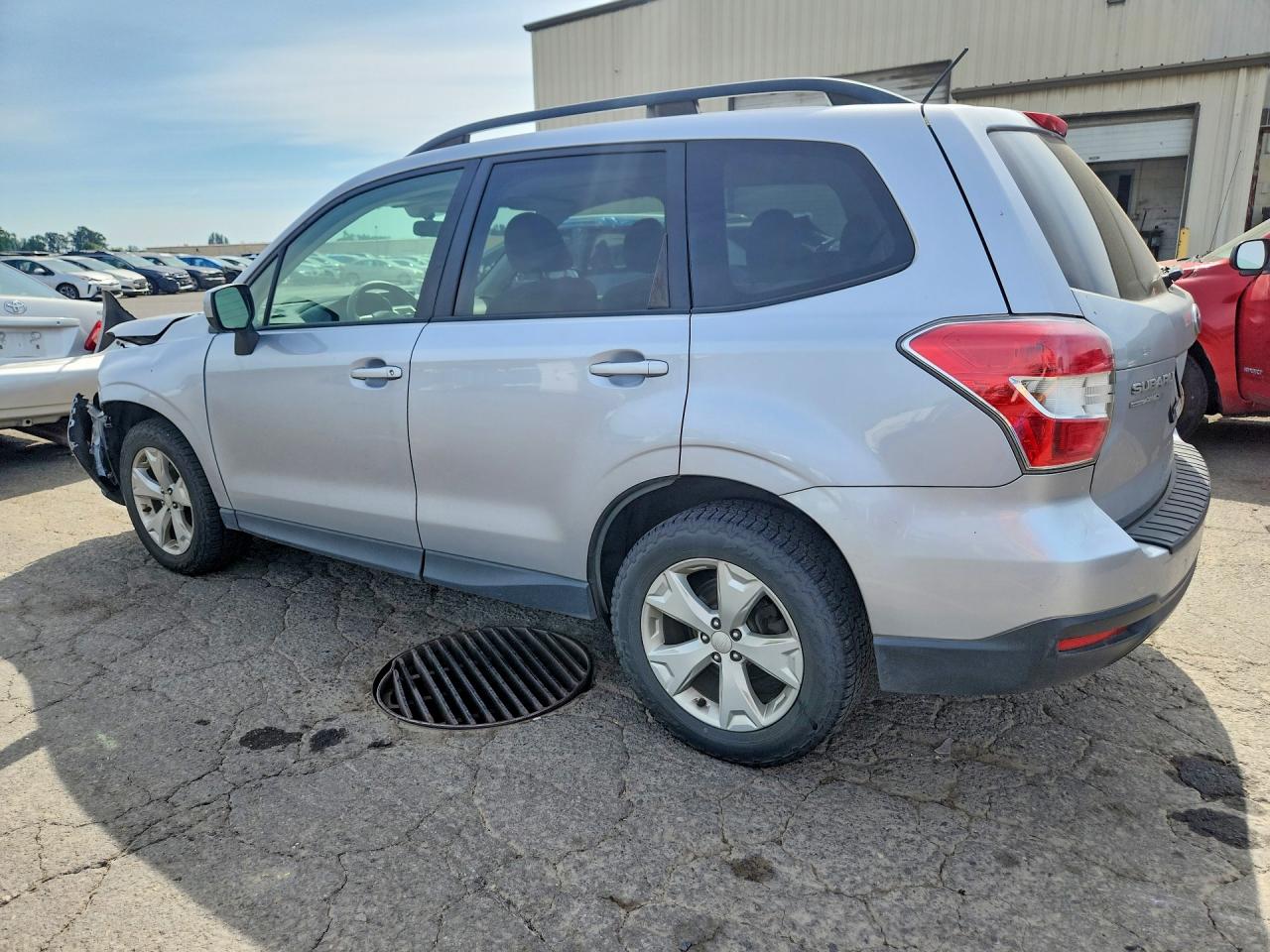 2015 Subaru Forester 2.5i Premium Silver vin: JF2SJAGC4FH841343