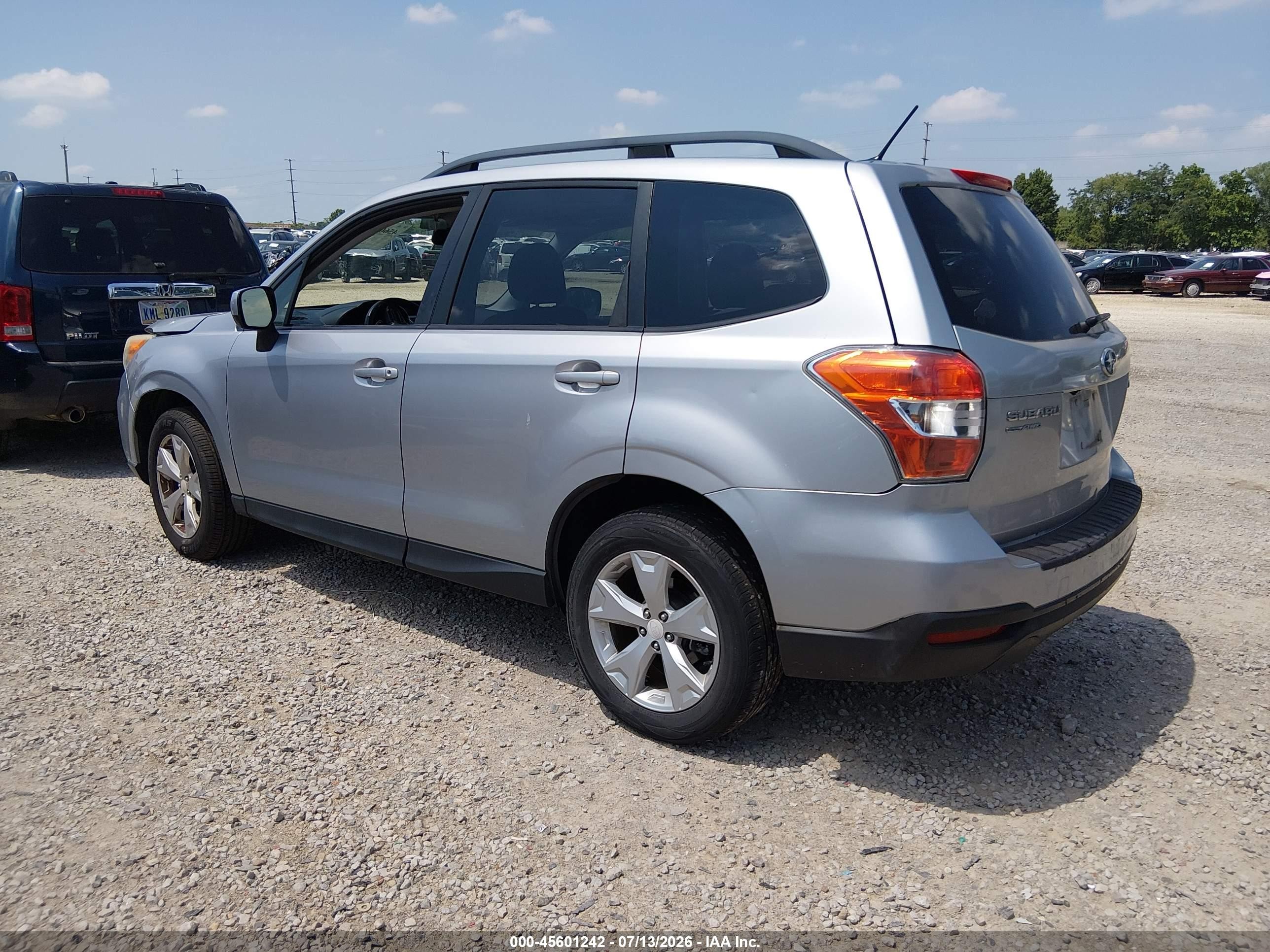 2014 Subaru Forester 2.5i Premium Silver vin: JF2SJAGC5EH510253