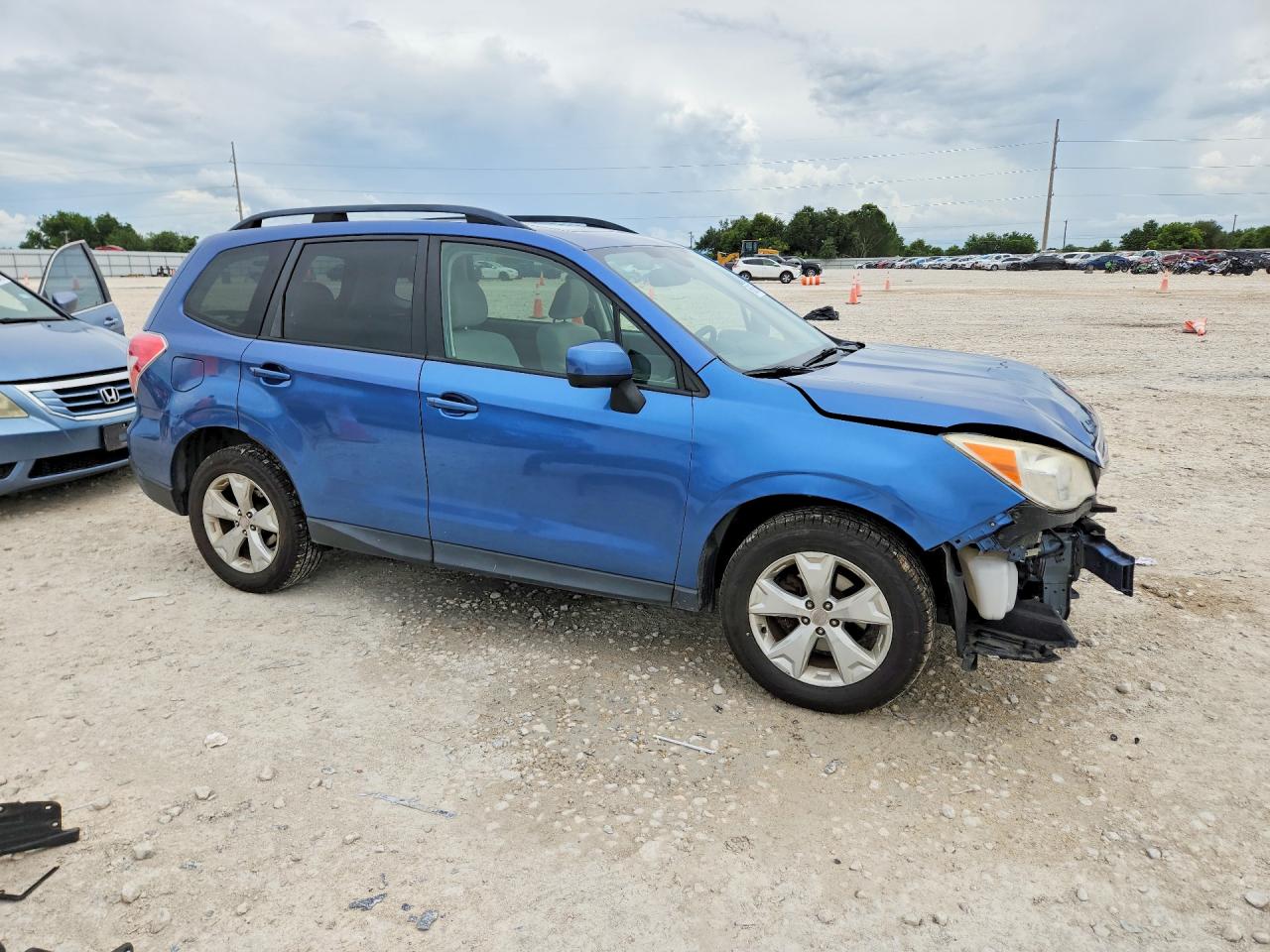 2015 Subaru Forester 2.5i Premium Blue vin: JF2SJAGC5FH556845